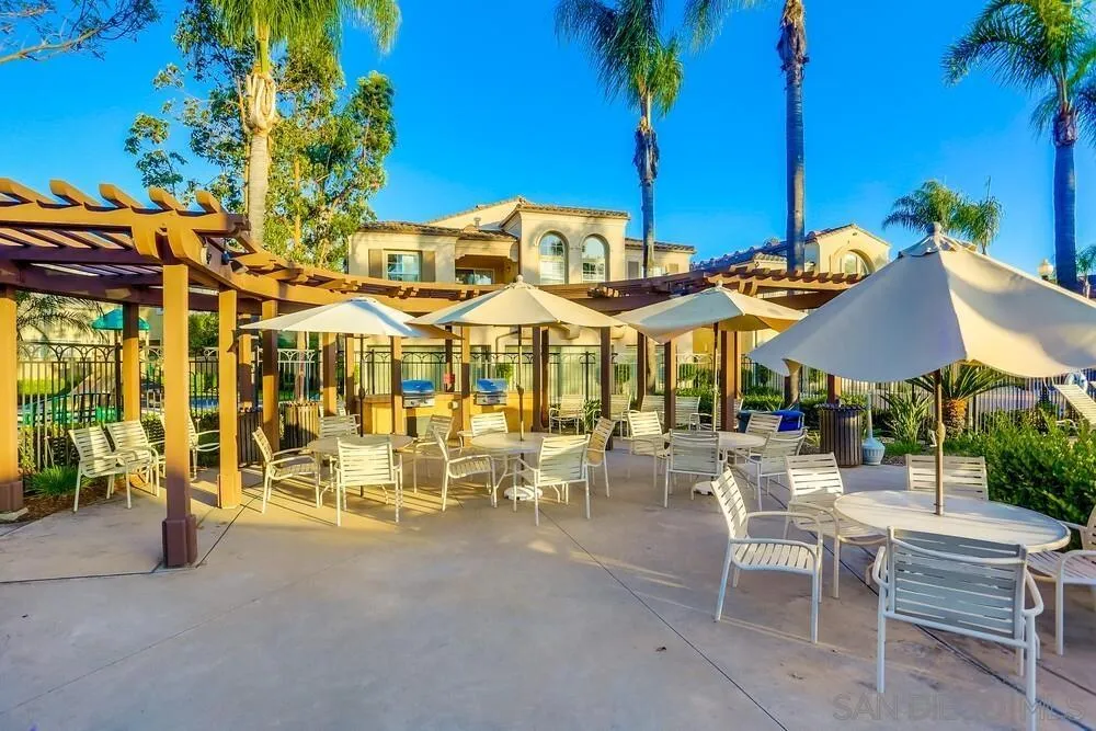 https://cdn.realtyfeed.com/cdn/127/260022666/77e10eb909ec1803631609e64f77a710.webp