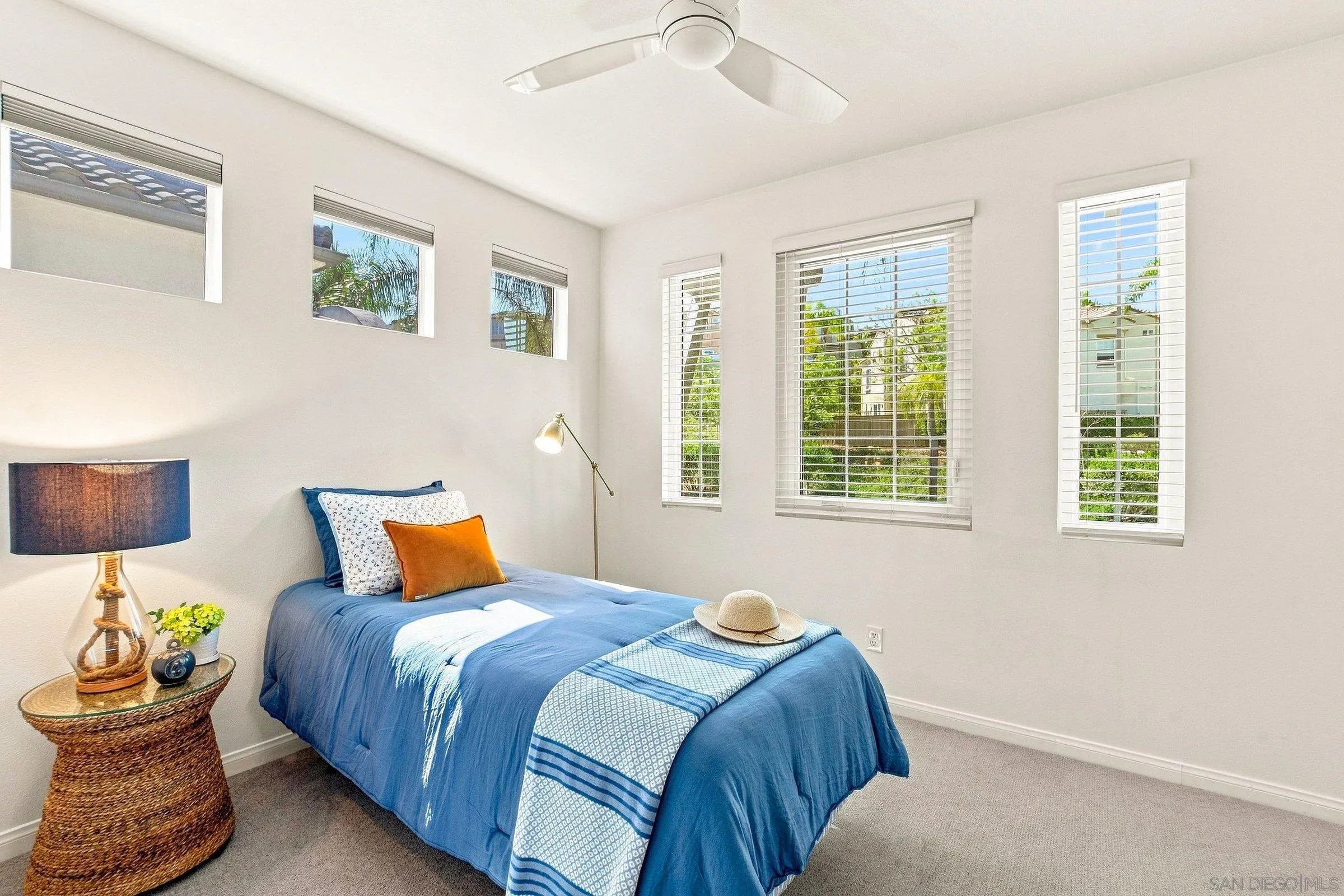 https://cdn.realtyfeed.com/cdn/127/260022666/90c1a6ad46679a5e6d9ddc497155b181.webp