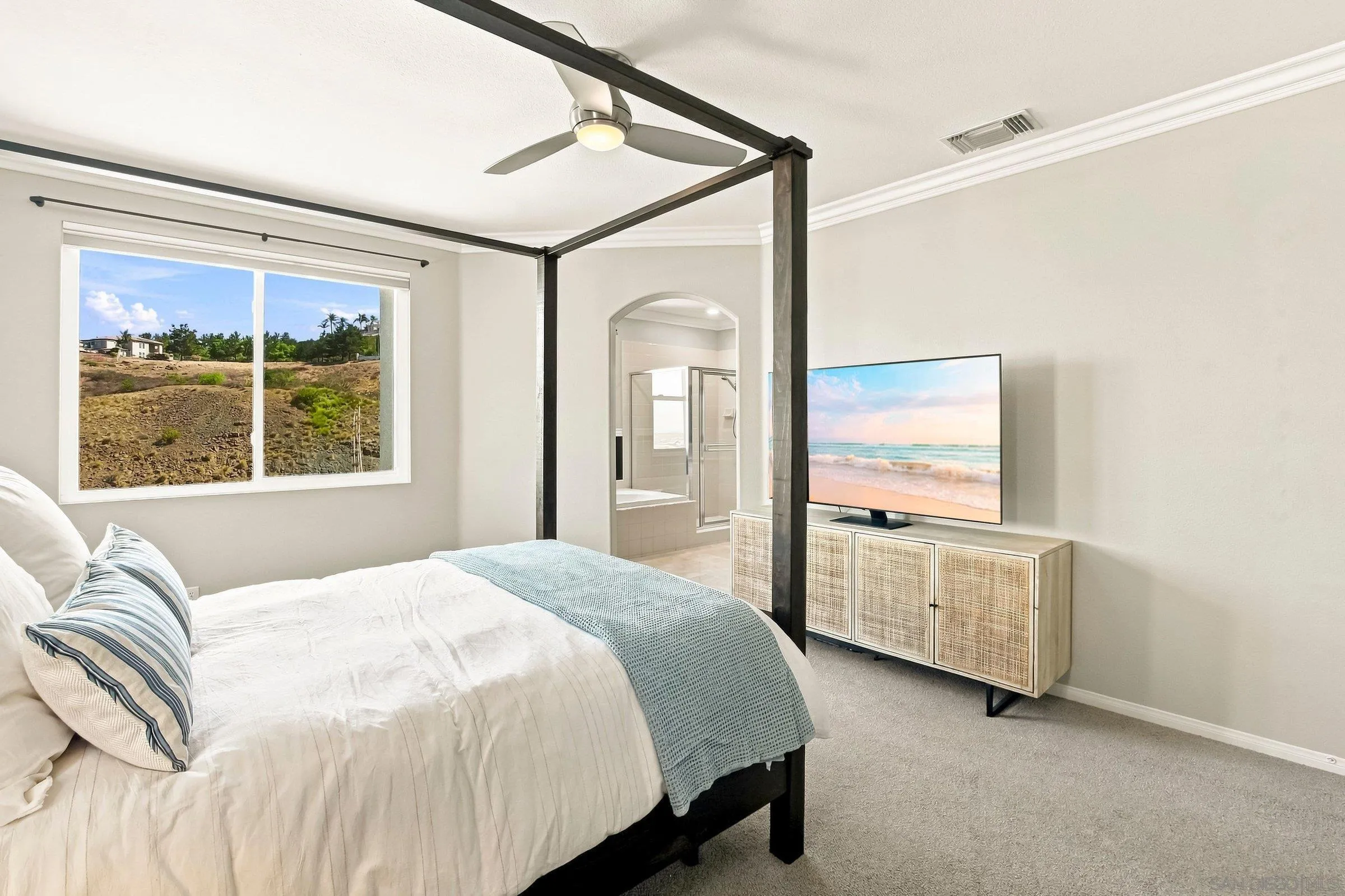 https://cdn.realtyfeed.com/cdn/127/260022666/a6301a0b9c864eb2a1ac6de3e6211d32.webp