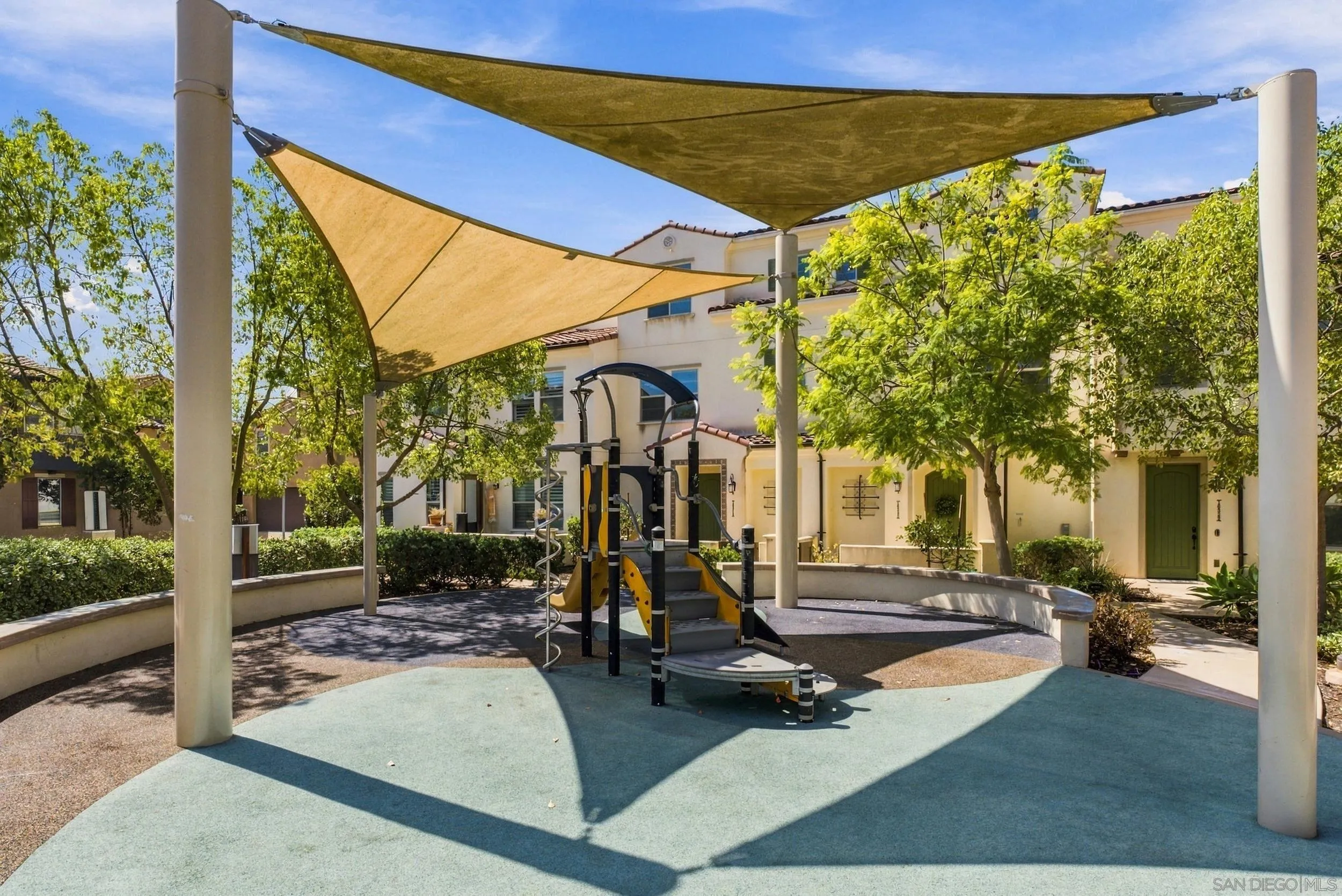 https://cdn.realtyfeed.com/cdn/127/260022667/a2a13d15880a3d71b95a33a37dfa1a46.webp