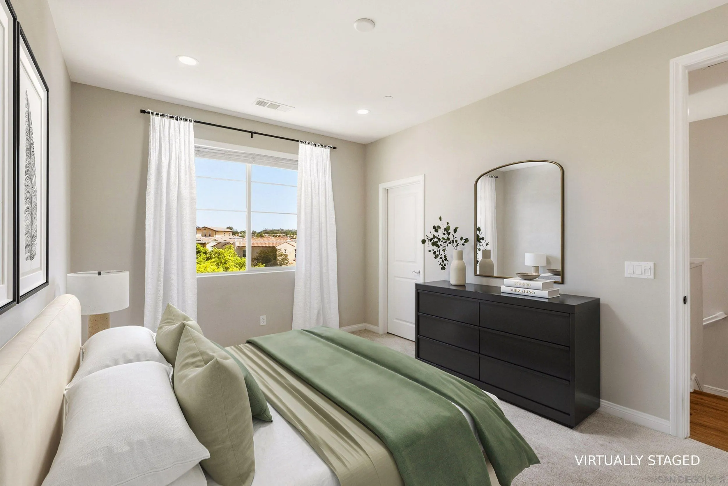 https://cdn.realtyfeed.com/cdn/127/260022667/f4626cd19671c98274245d3ad498c447.webp