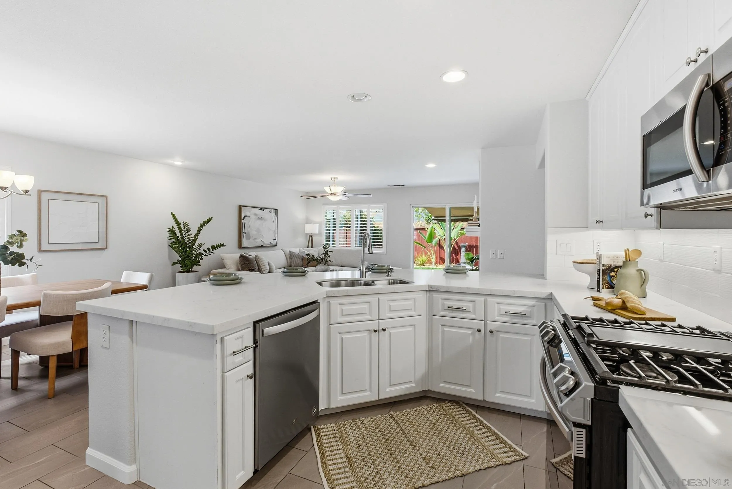 https://cdn.realtyfeed.com/cdn/127/260022669/10ded7e724f4bcfd1561915c79d3ccd8.webp