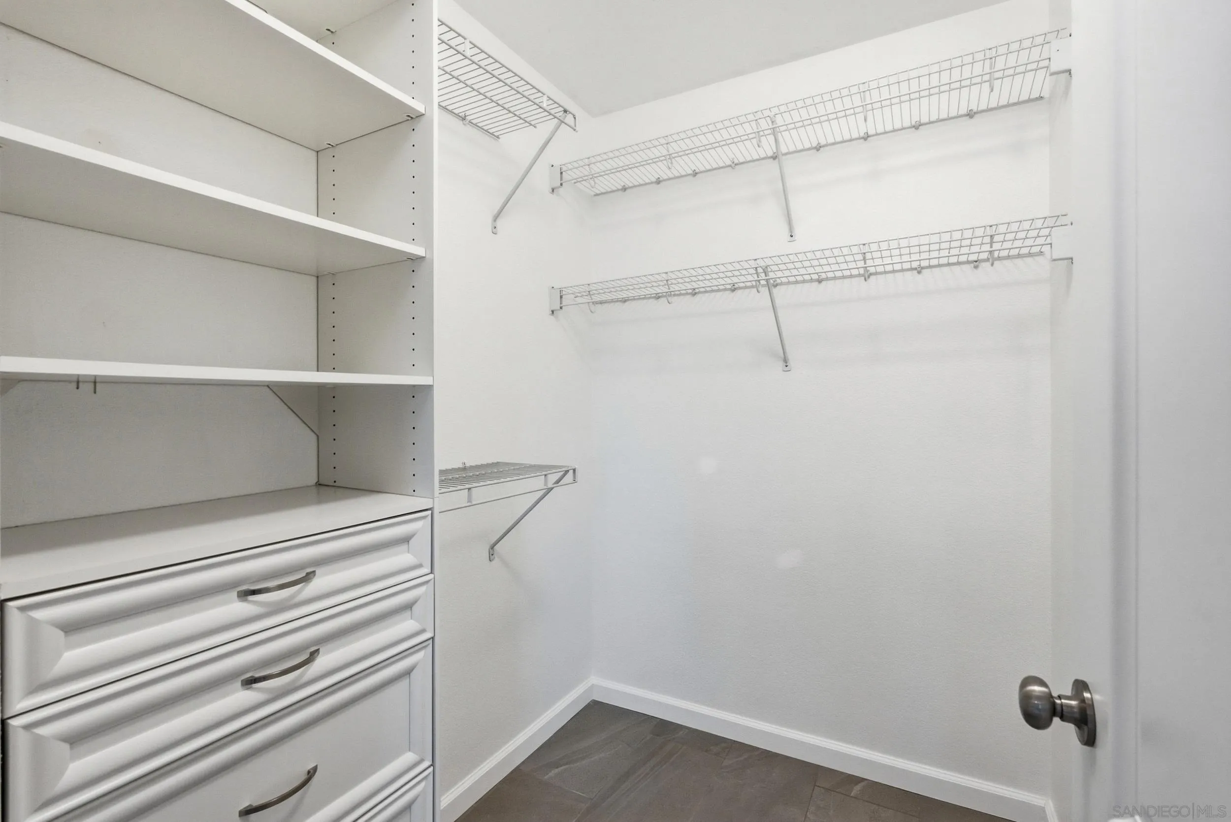 https://cdn.realtyfeed.com/cdn/127/260022669/42517bc2f92bf73c2949a4cbdec6fa1f.webp