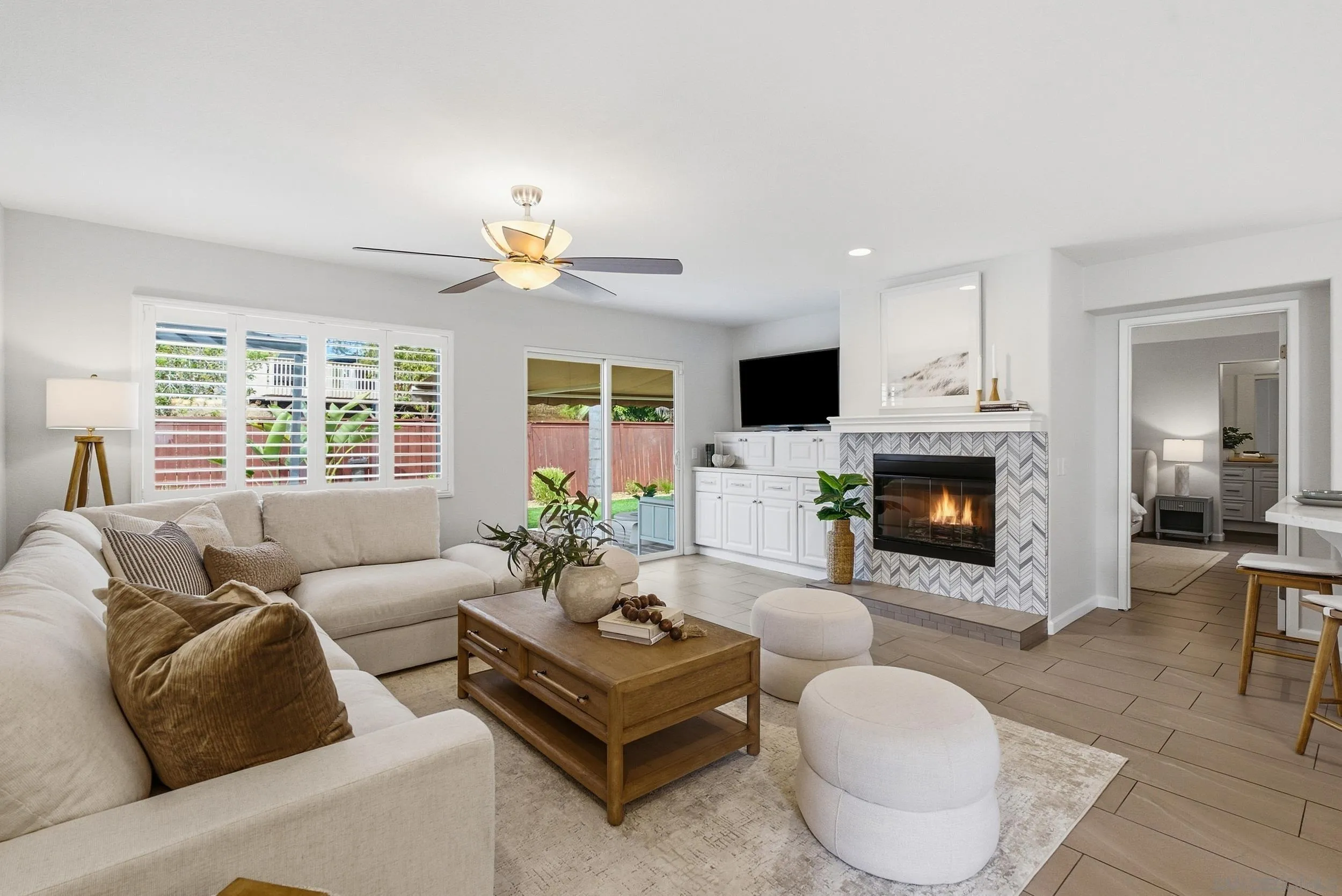 https://cdn.realtyfeed.com/cdn/127/260022669/bd0c3d6cc28ccb70429d4ff0c6a1f7b2.webp