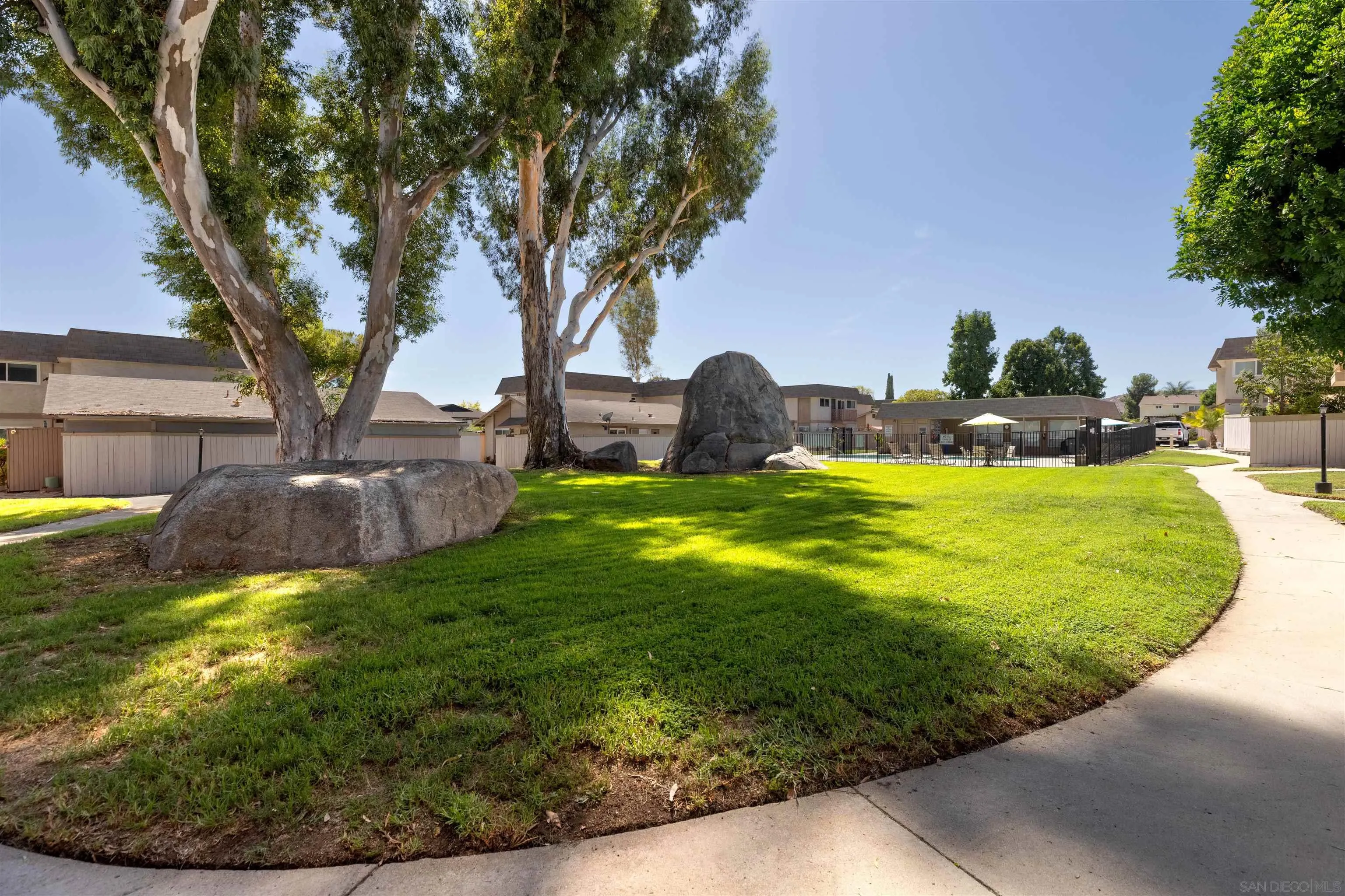https://cdn.realtyfeed.com/cdn/127/260022676/16dc9156f3c15359f27f59618add9777.webp