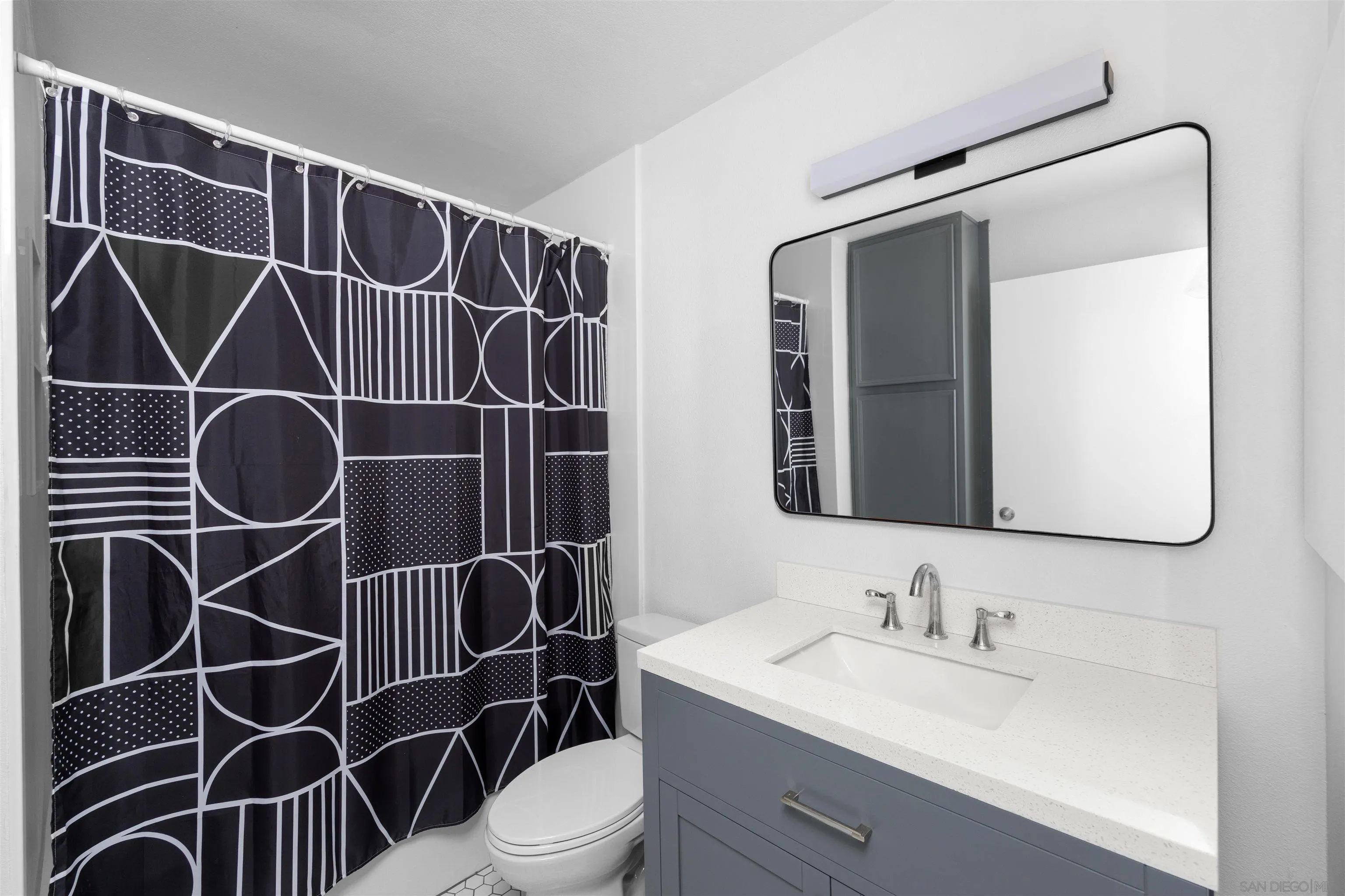 https://cdn.realtyfeed.com/cdn/127/260022677/245f694604e09ff058f47ff4d32830ea.webp
