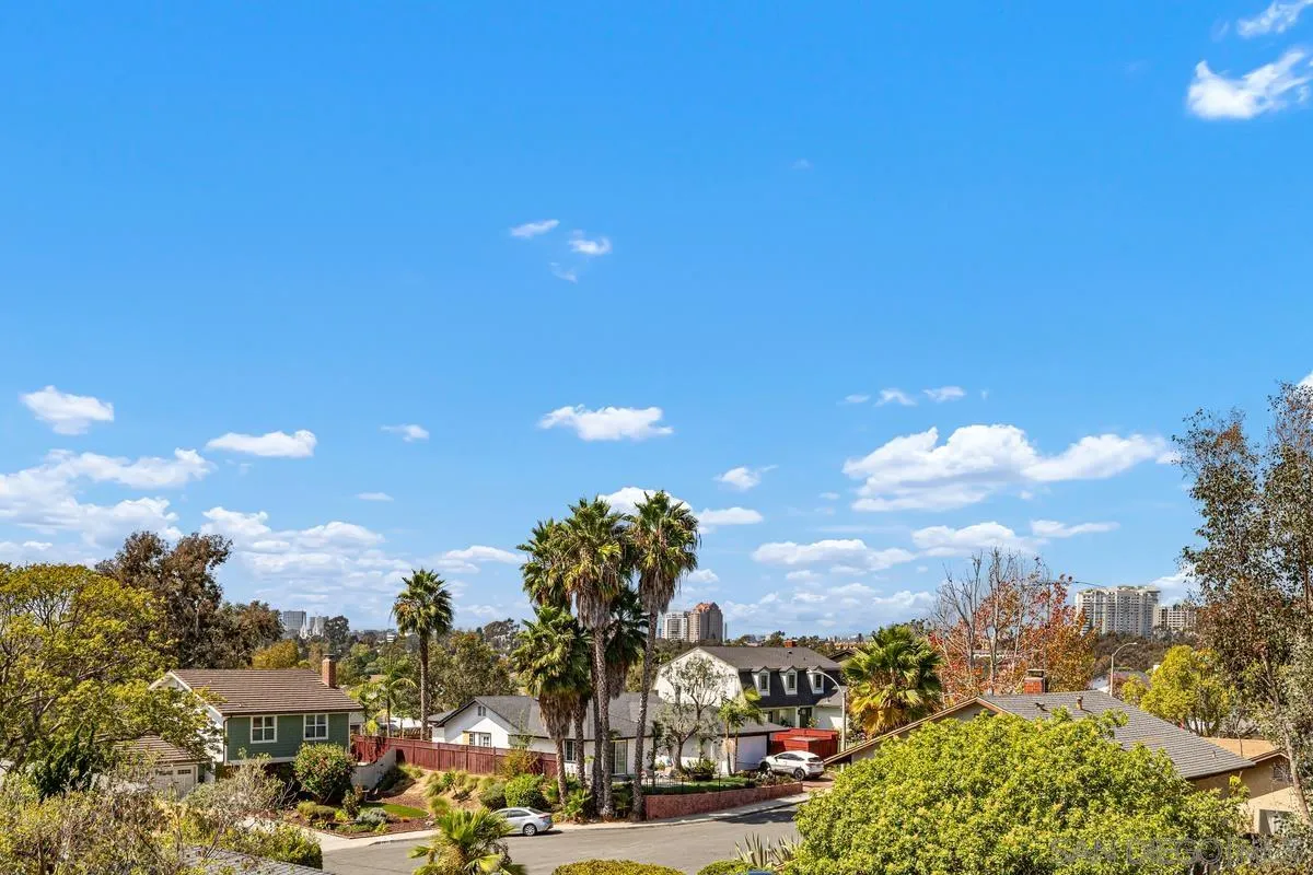 https://cdn.realtyfeed.com/cdn/127/260022682/ef984732244ca5d6e45366154a54e632.webp