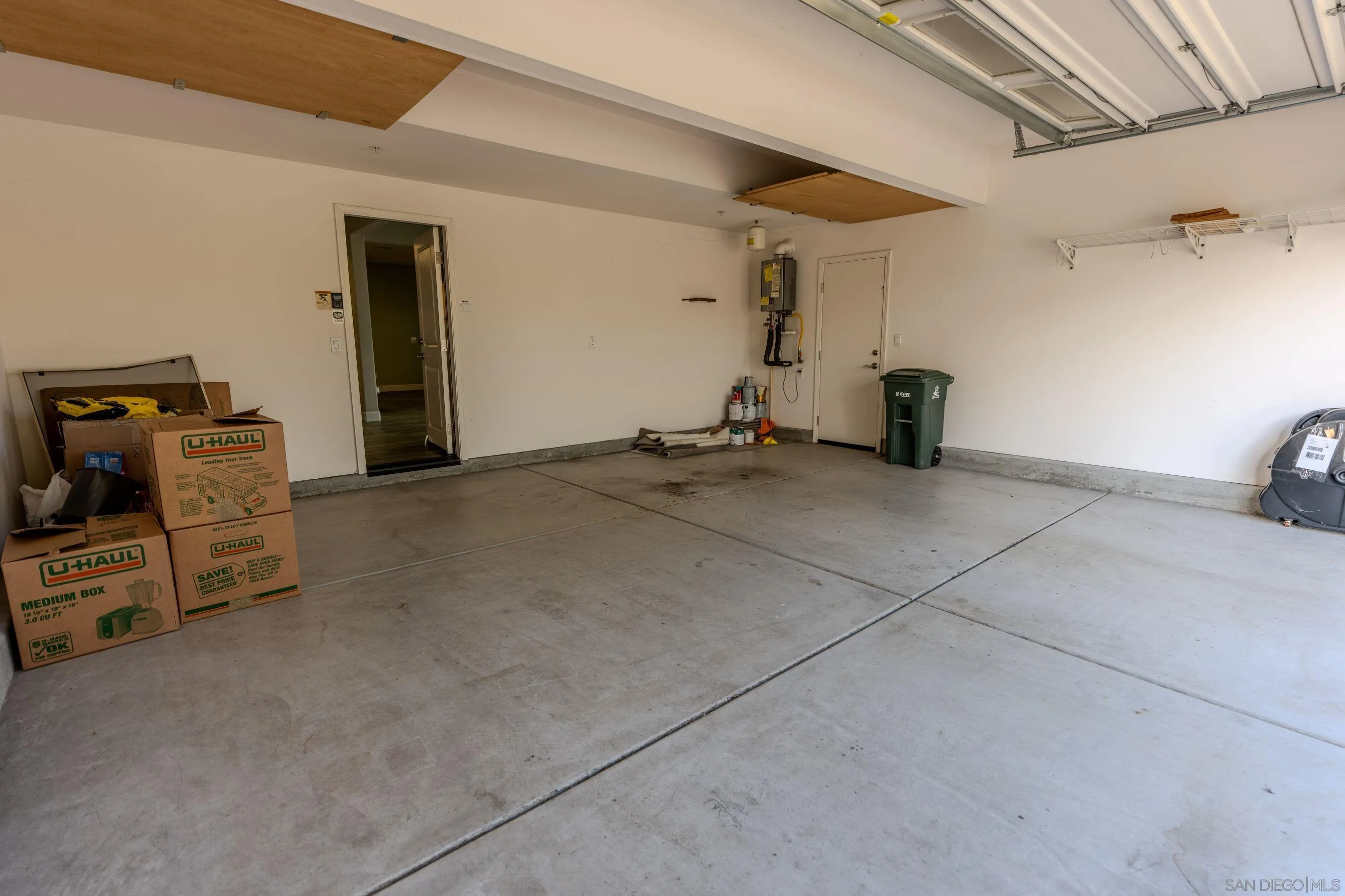 https://cdn.realtyfeed.com/cdn/127/260022687/44ec01403a14da873a71058234eb02f2.webp