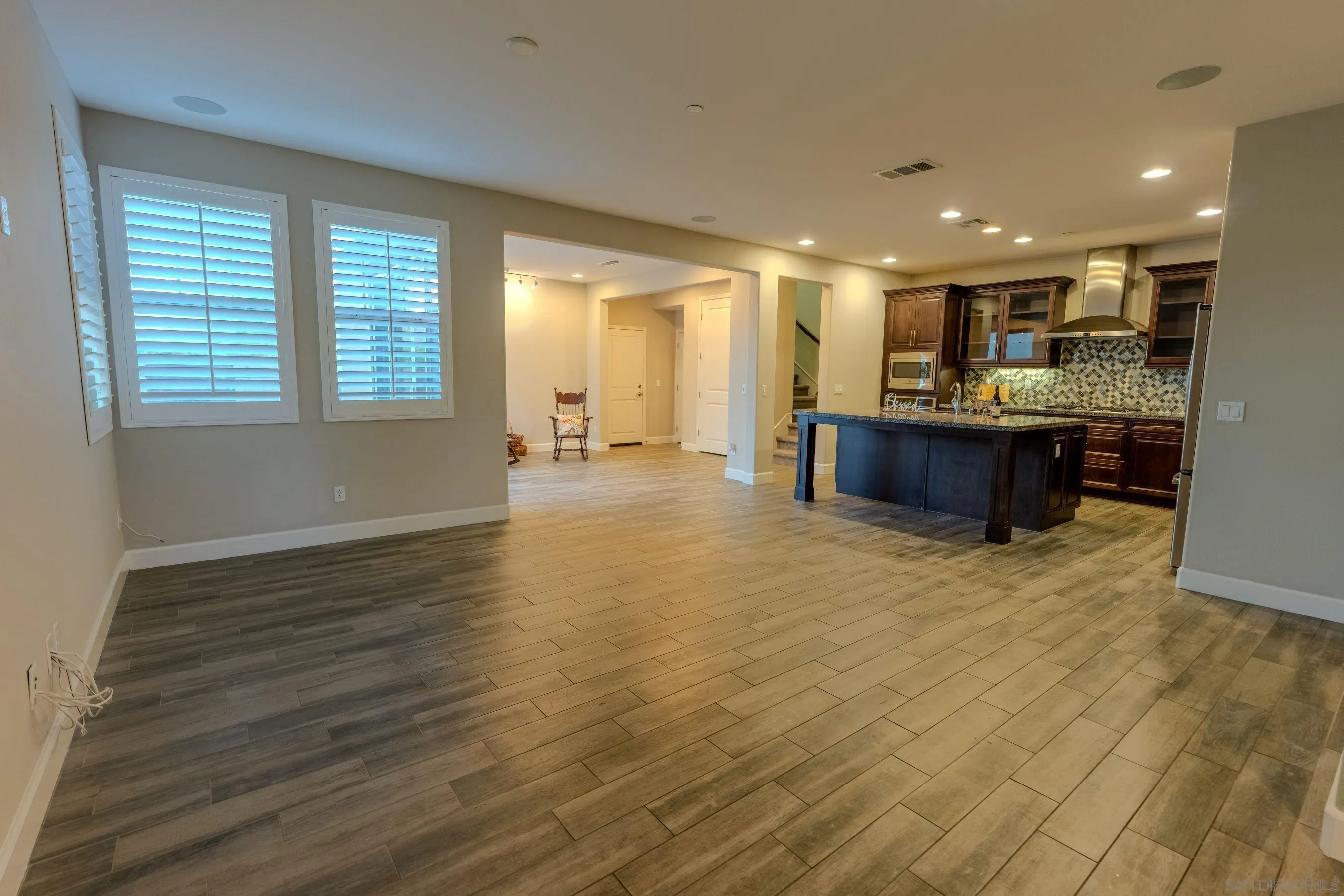 https://cdn.realtyfeed.com/cdn/127/260022687/7f8a27ed34a117b3008def6a75c3ed4d.webp