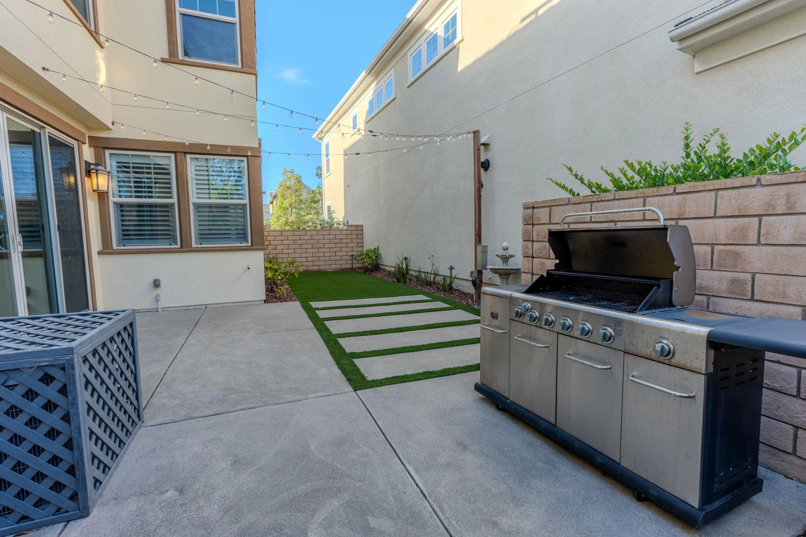 https://cdn.realtyfeed.com/cdn/127/260022687/cf510699377596b68068878d70c94279.webp