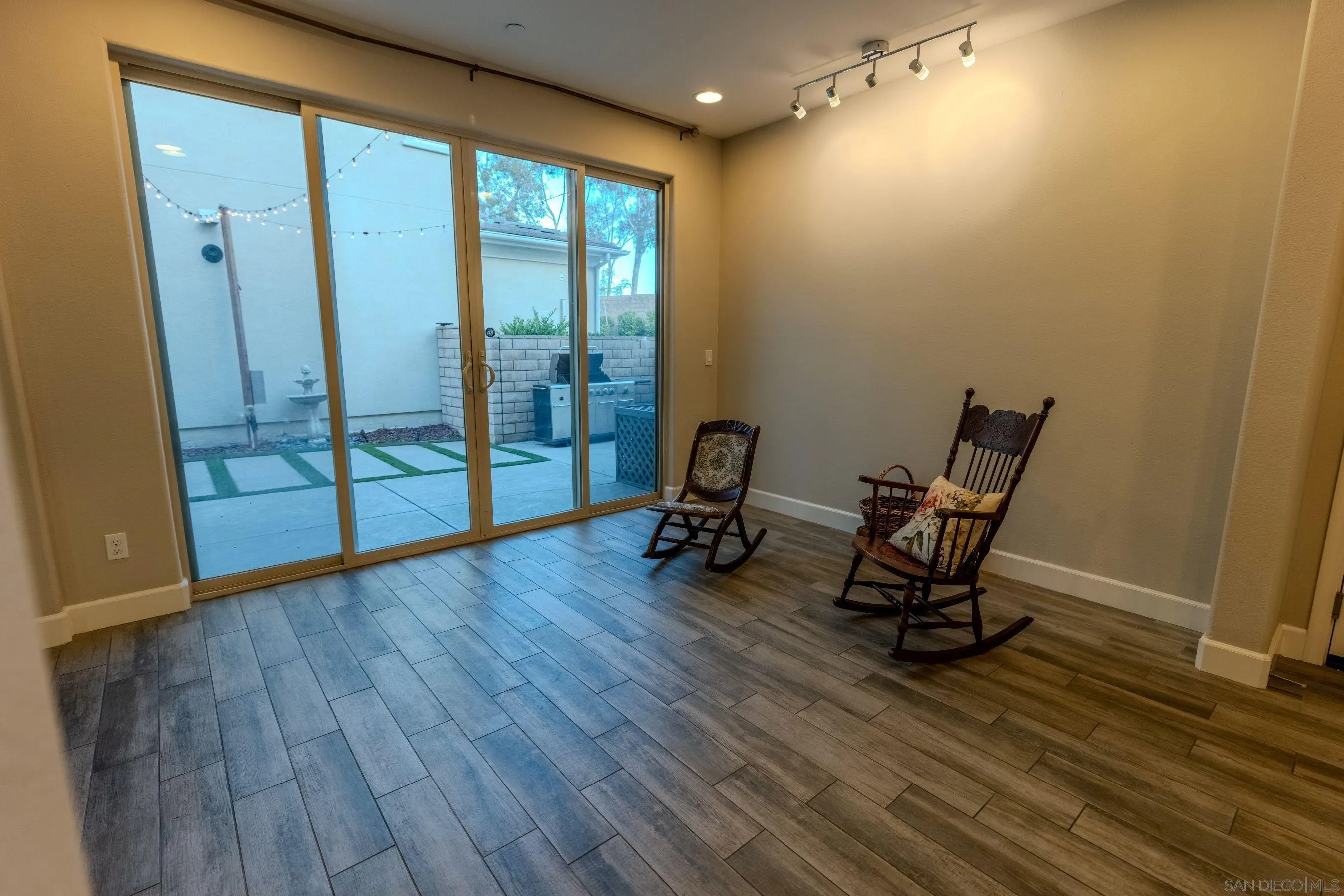 https://cdn.realtyfeed.com/cdn/127/260022687/e51ae8f1d14ec6287bc3bd877b1feaa6.webp