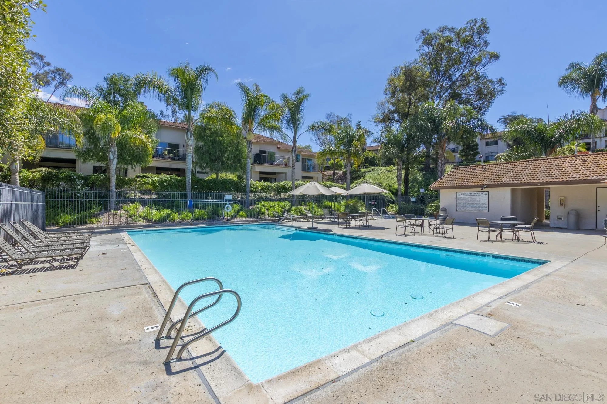 https://cdn.realtyfeed.com/cdn/127/260022688/02fb0436c9bd402c1d03af720dac93ab.webp