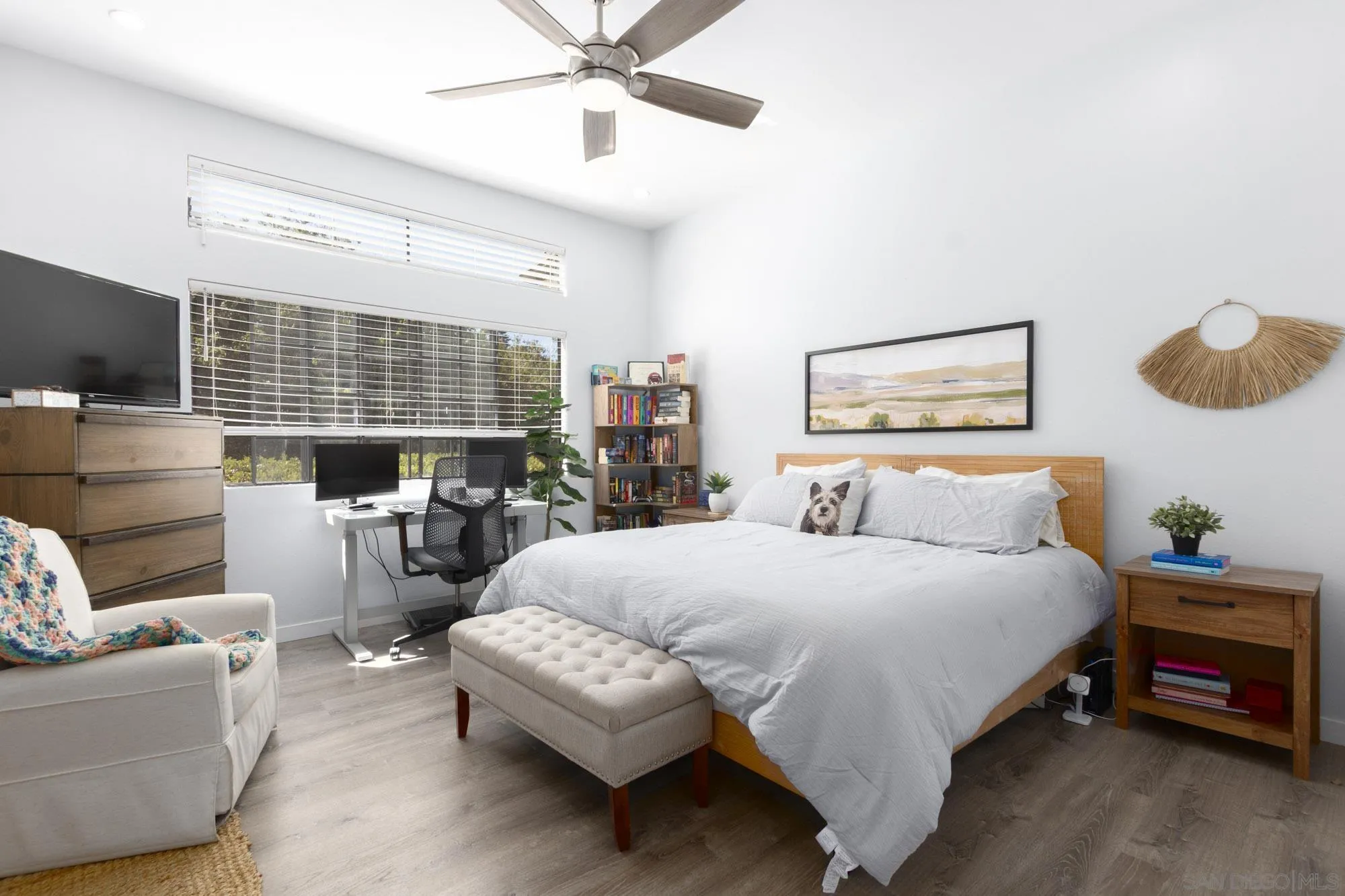 https://cdn.realtyfeed.com/cdn/127/260022688/29380d6c651702e8073106d6593ae42e.webp