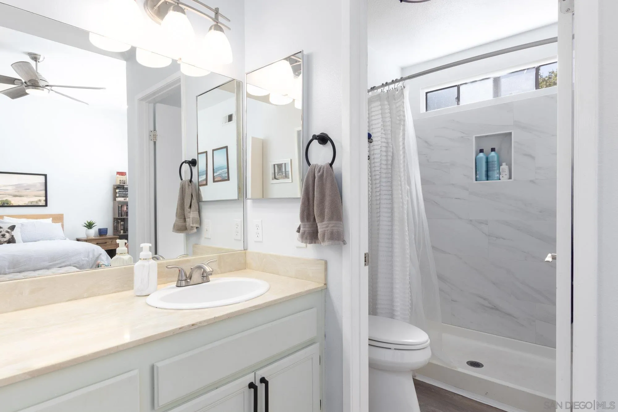 https://cdn.realtyfeed.com/cdn/127/260022688/6adac630fb54bb2d98cb285fad571041.webp