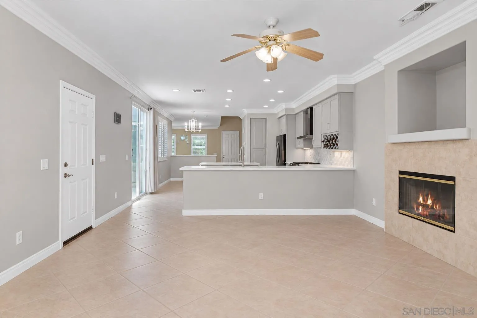 https://cdn.realtyfeed.com/cdn/127/260022691/32e3b5af30f8feecdcbb4c57f0707b55.webp