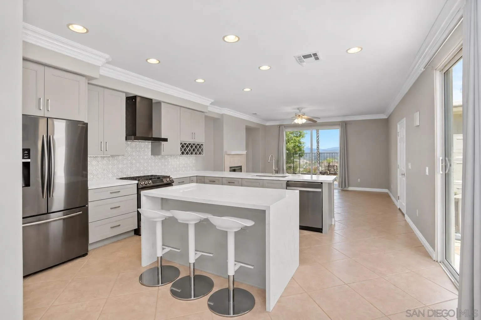 https://cdn.realtyfeed.com/cdn/127/260022691/e51cf2a4a64239f02af3d8a83fca014f.webp
