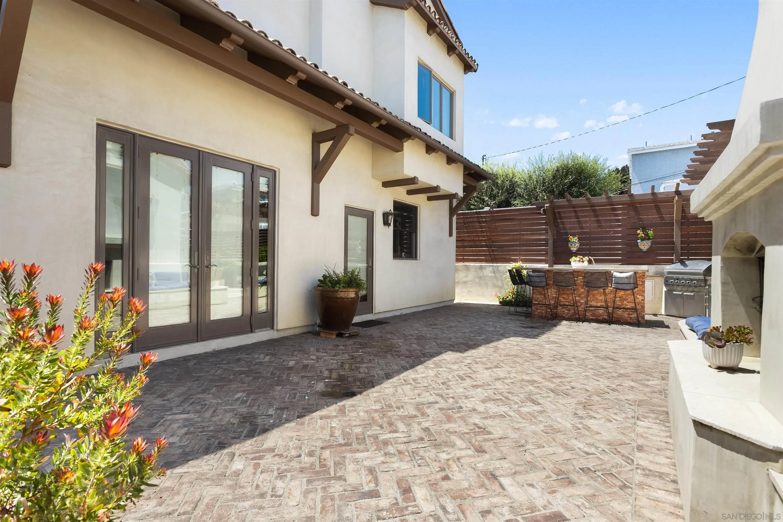 1834 Clove St, San Diego, CA 92106, photo 17