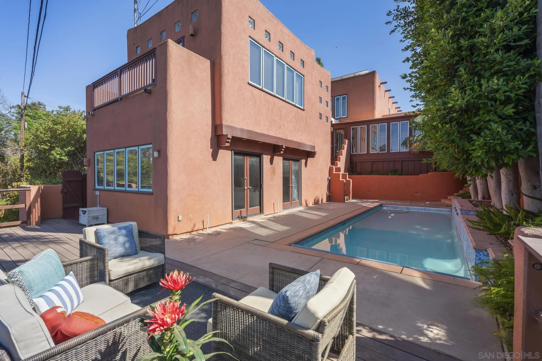 https://cdn.realtyfeed.com/cdn/127/260022693/1a90f2a49017799c0d6e5e195ea45fd9.webp