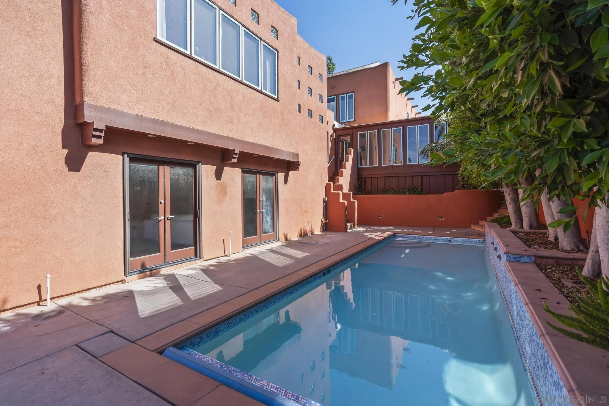 https://cdn.realtyfeed.com/cdn/127/260022693/34200ebf85c52ab657d47fc948c5c0df.webp