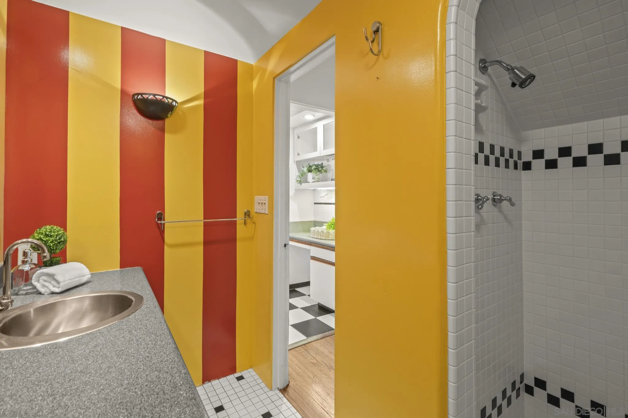 https://cdn.realtyfeed.com/cdn/127/260022693/4371919f62ea307ed0de9df3f0657916.webp