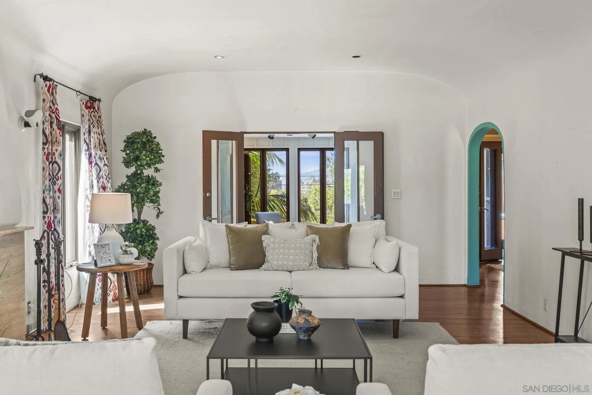 https://cdn.realtyfeed.com/cdn/127/260022693/a0add78e78e5b82c42f3b4dd0d7c9b55.webp