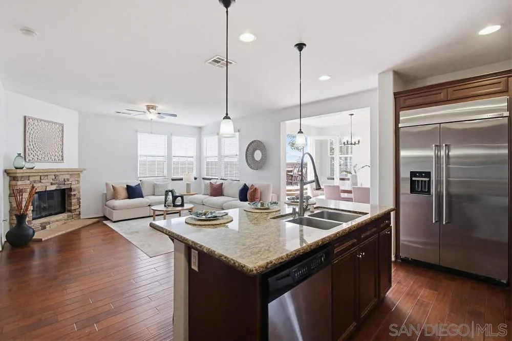 https://cdn.realtyfeed.com/cdn/127/260022699/51d9d484989b7f605e51a71461cb2f7b.webp