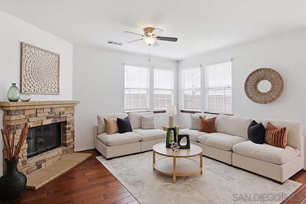 https://cdn.realtyfeed.com/cdn/127/260022699/563ed9ac71a192df958405d9f604b1af.webp