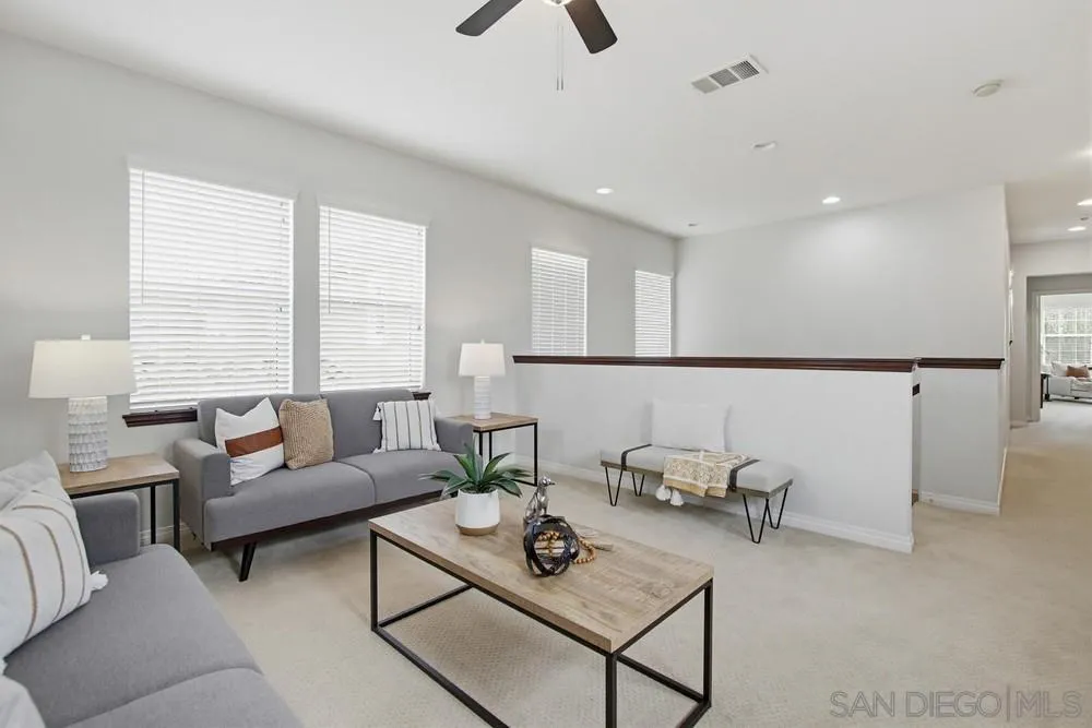 https://cdn.realtyfeed.com/cdn/127/260022699/d48e76f16c7081a2fb32fe6bbb88de65.webp