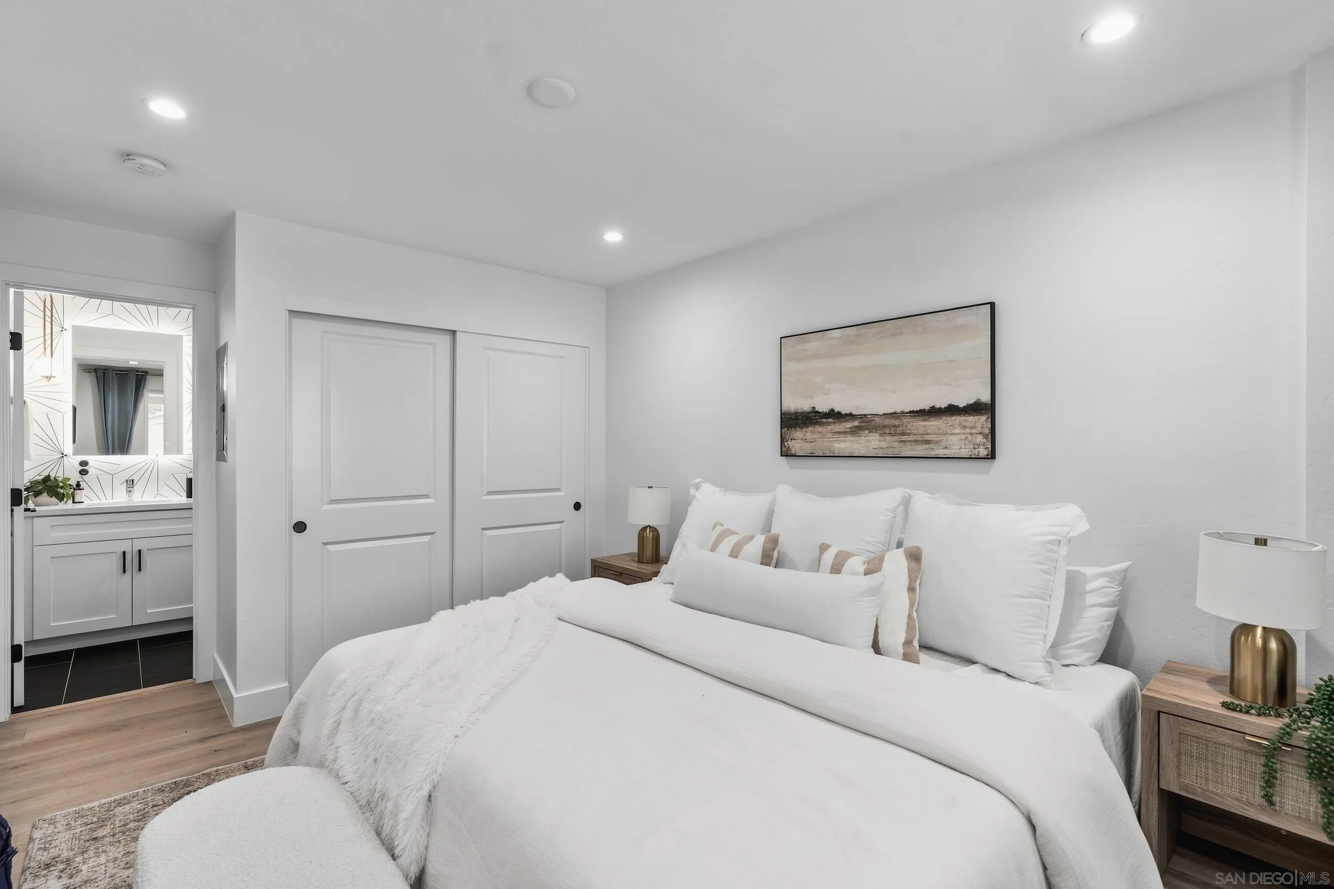 https://cdn.realtyfeed.com/cdn/127/260022700/19c3e2720318e6dd7b3bf078041613ea.webp