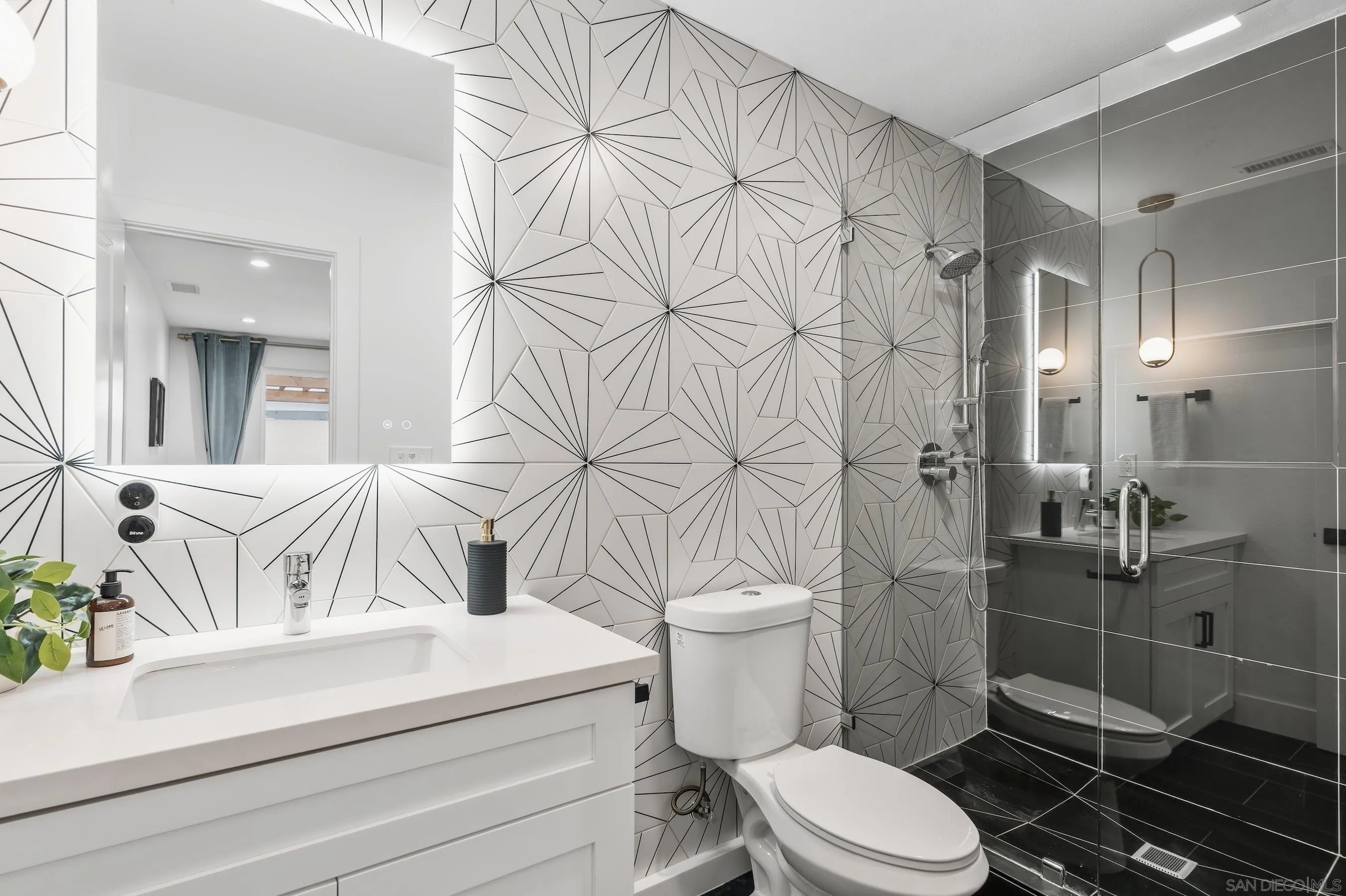 https://cdn.realtyfeed.com/cdn/127/260022700/9f4490e74cbd93050b37ae8d84644469.webp