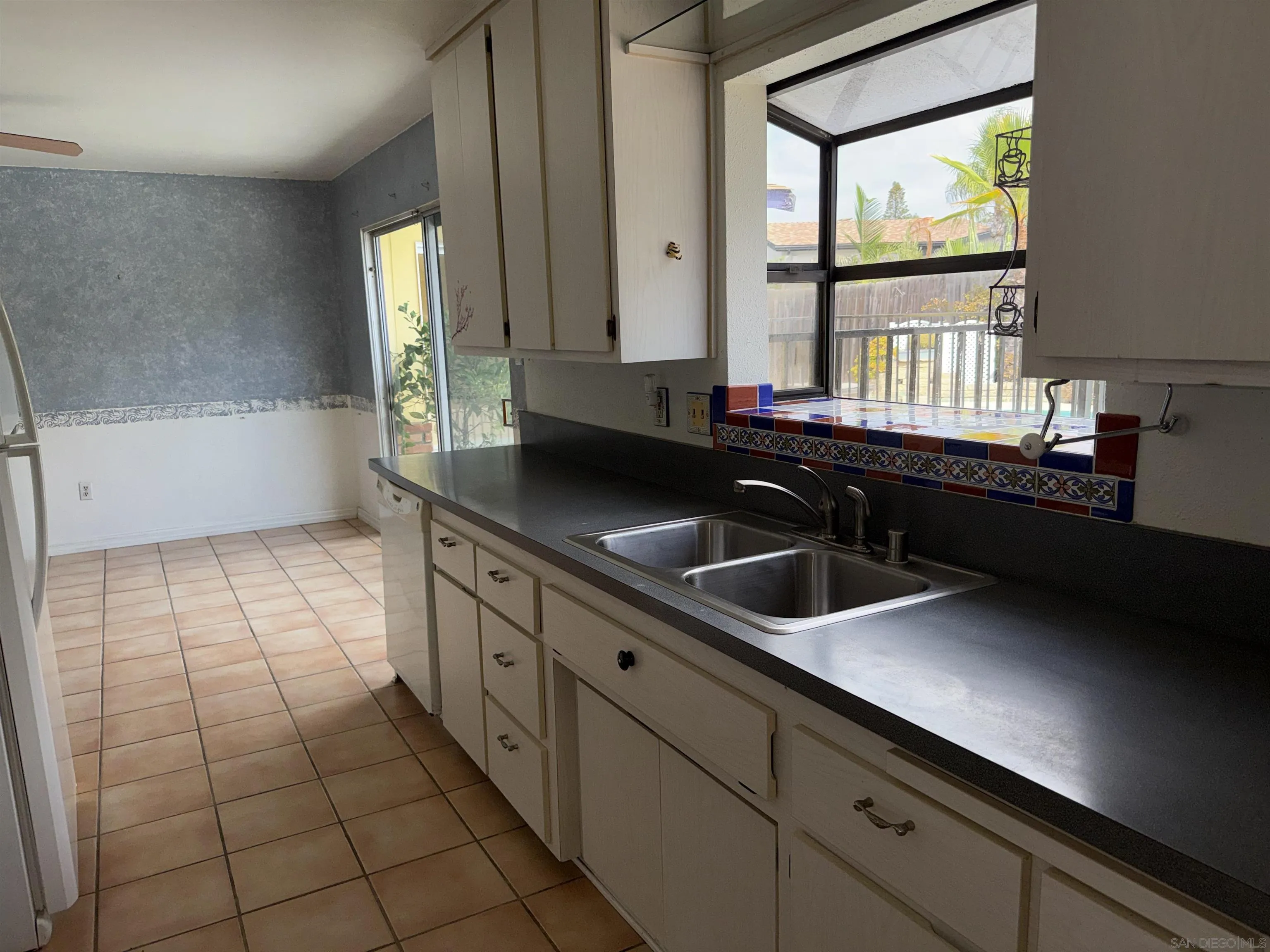 https://cdn.realtyfeed.com/cdn/127/260022701/a05e329d60fec04b3471e2f1e37a6fc9.webp