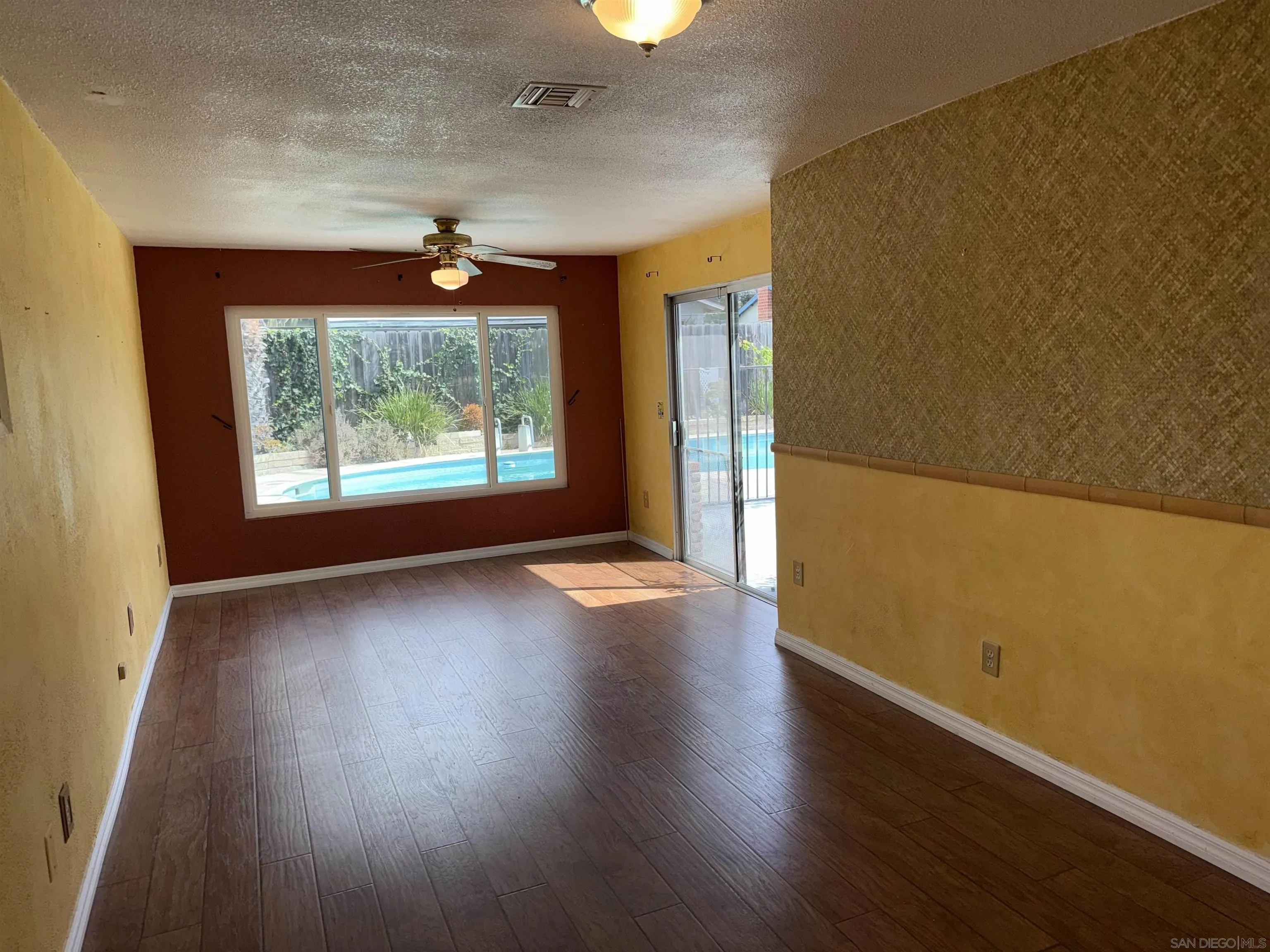https://cdn.realtyfeed.com/cdn/127/260022701/df7a6930bdd9bc3d0e75f5ab98696d93.webp