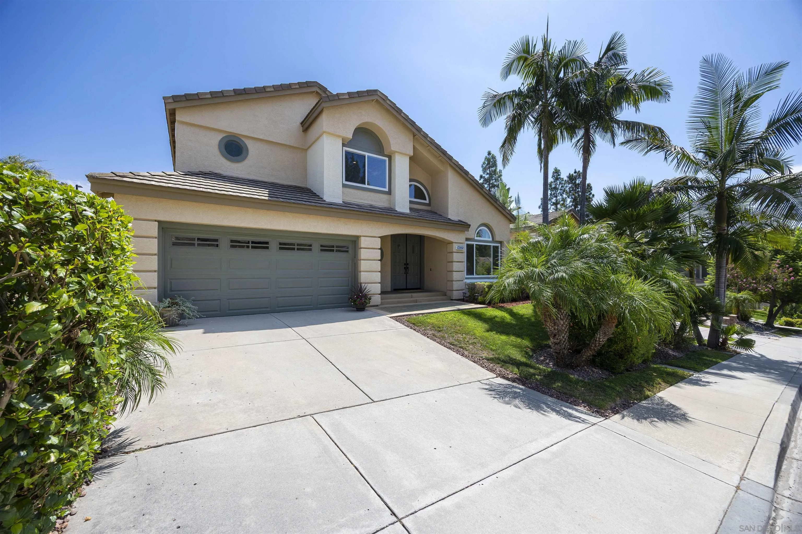 https://cdn.realtyfeed.com/cdn/127/260022704/2f80cbc1f34c6a02a5b933d8f74285fd.webp