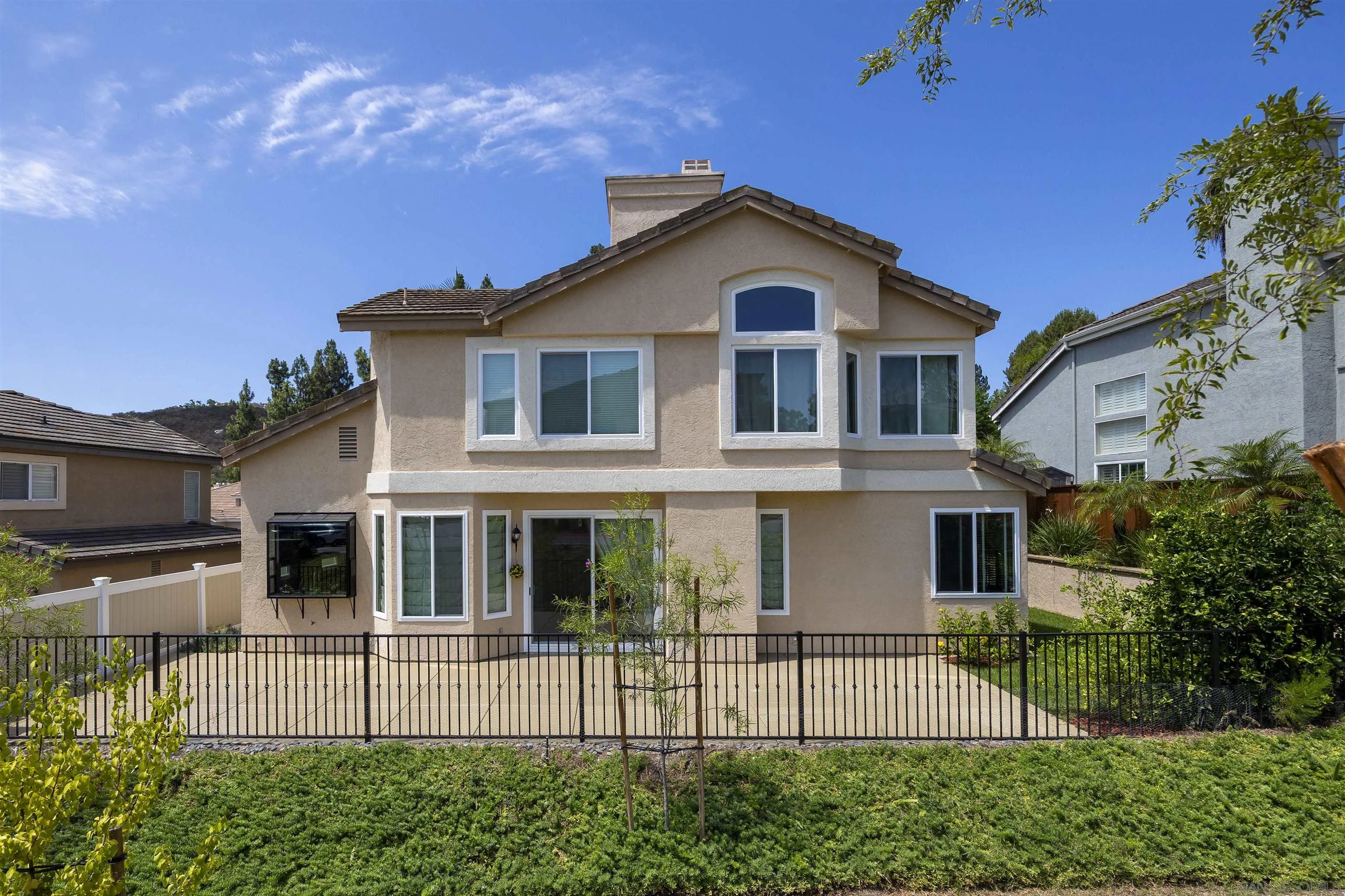 https://cdn.realtyfeed.com/cdn/127/260022704/519665908df12ac4fe3ff4a0f1db05f4.webp