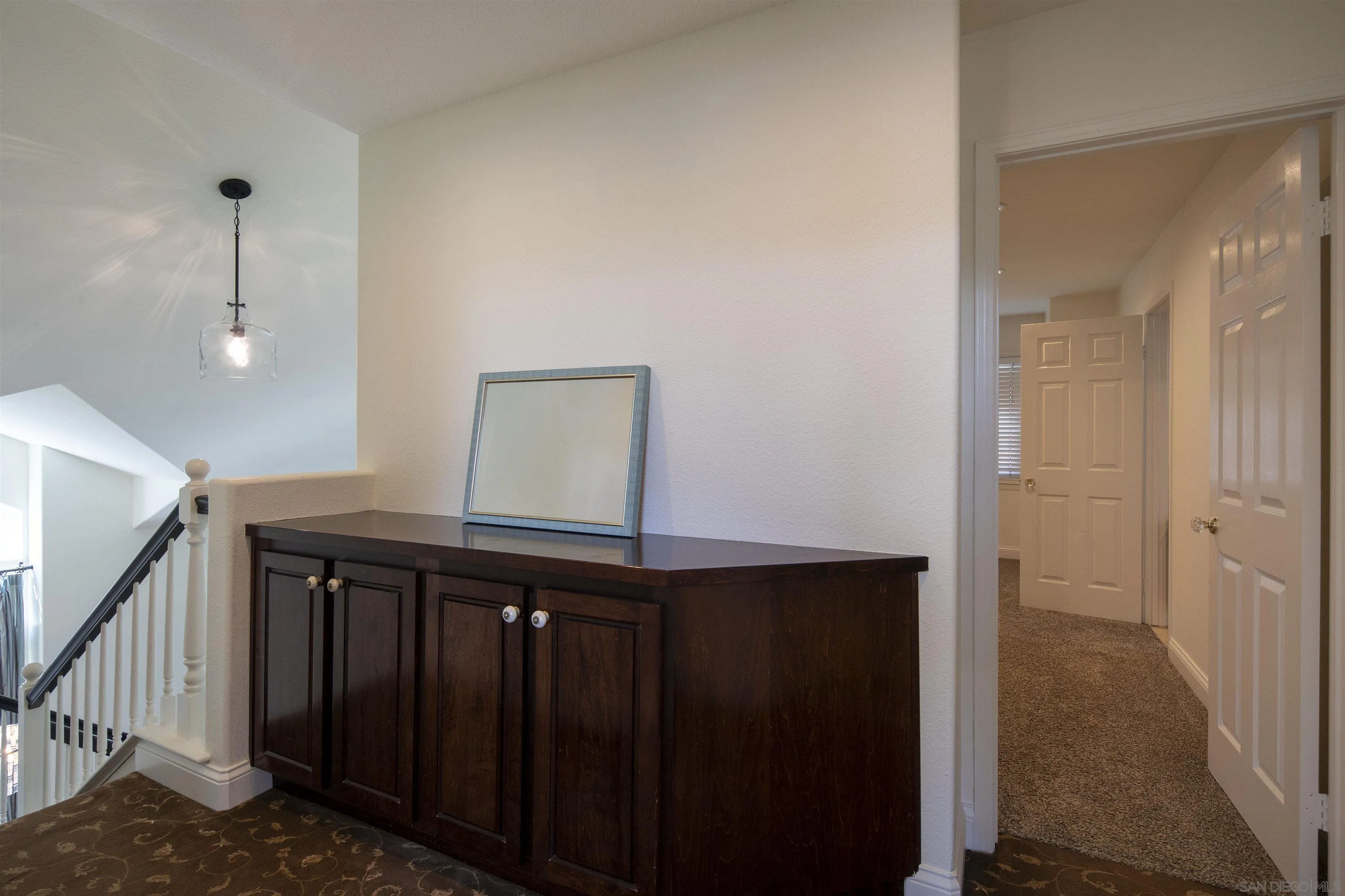 https://cdn.realtyfeed.com/cdn/127/260022704/a9d0a4d3c553a2d22c922bbf2d8884ba.webp