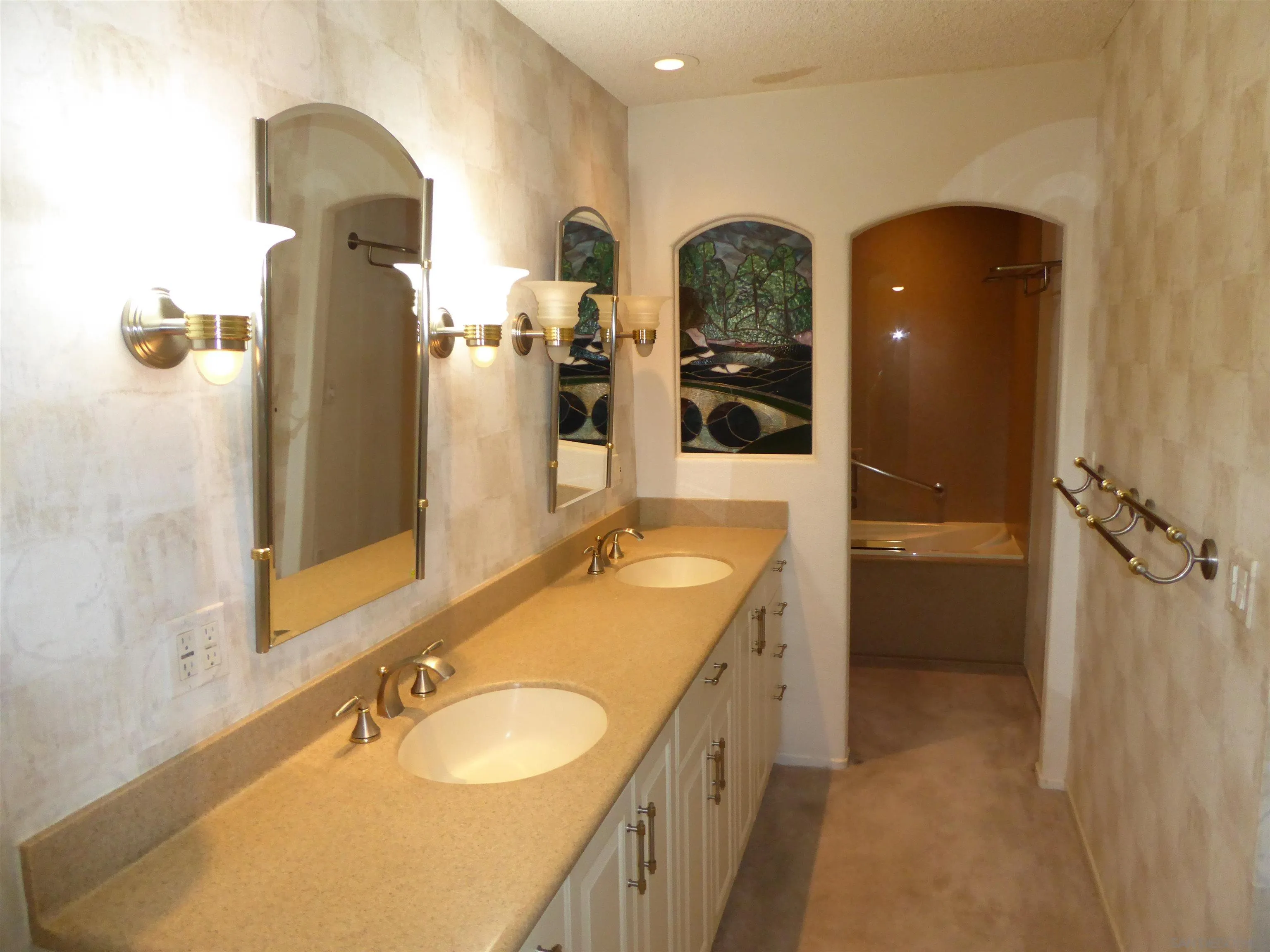 https://cdn.realtyfeed.com/cdn/127/260022705/e89aea3e1d45b4ab8574b63aaf397d52.webp