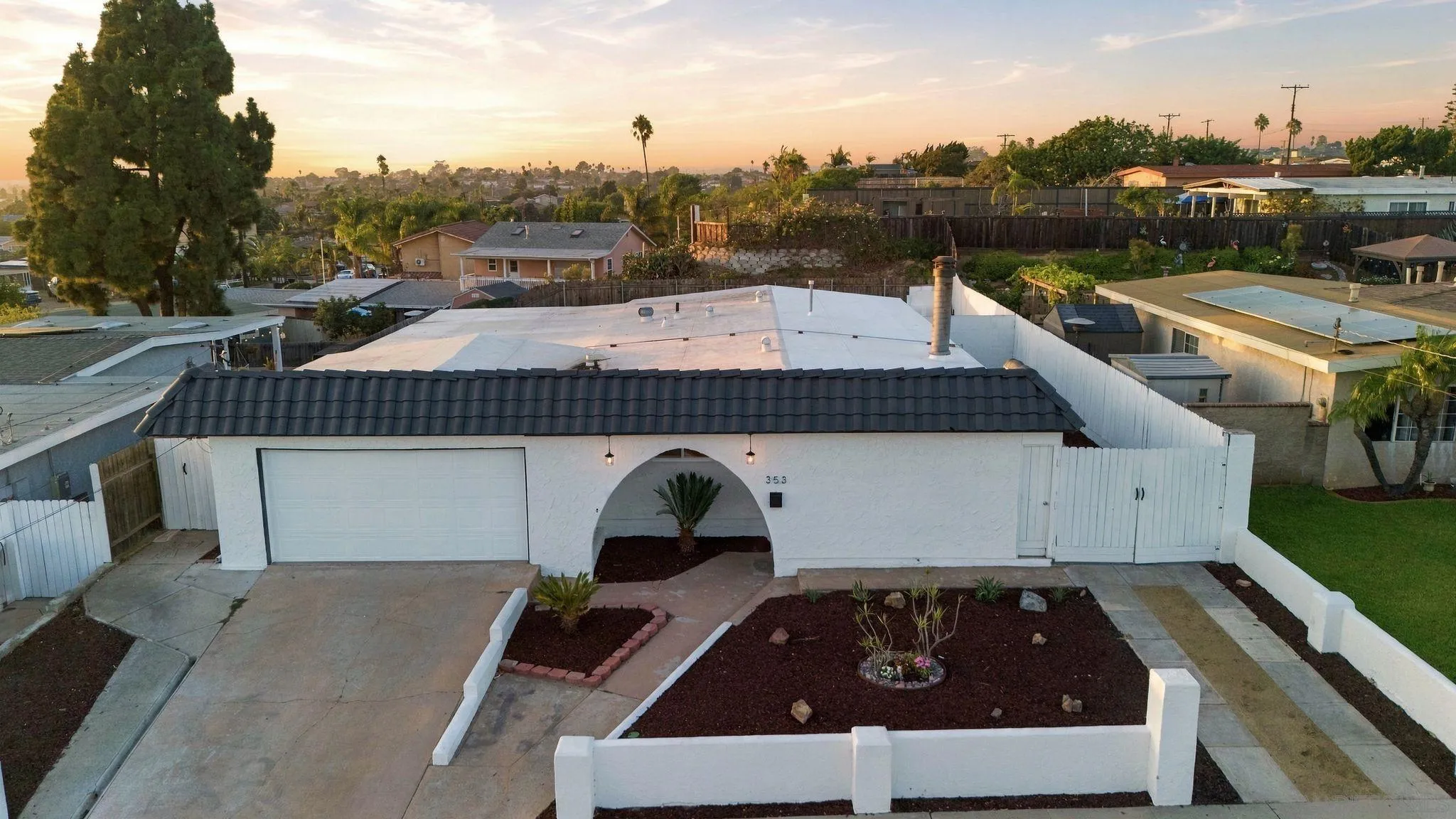 https://cdn.realtyfeed.com/cdn/127/260022706/10222bceb0f2f9aa2577e3e21d615484.webp