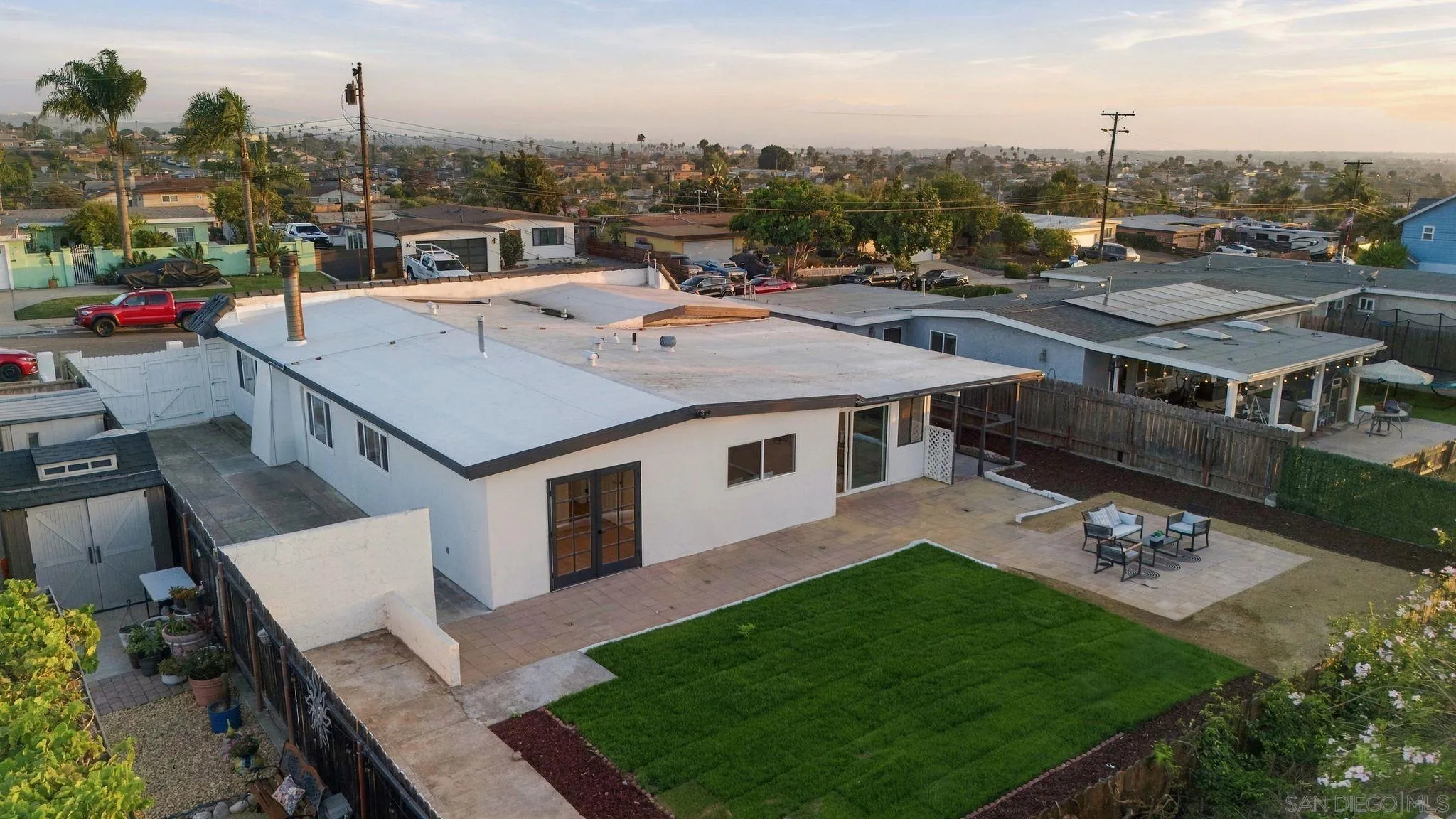 https://cdn.realtyfeed.com/cdn/127/260022706/22a679f877ea4cedb22c242bbf00ee04.webp