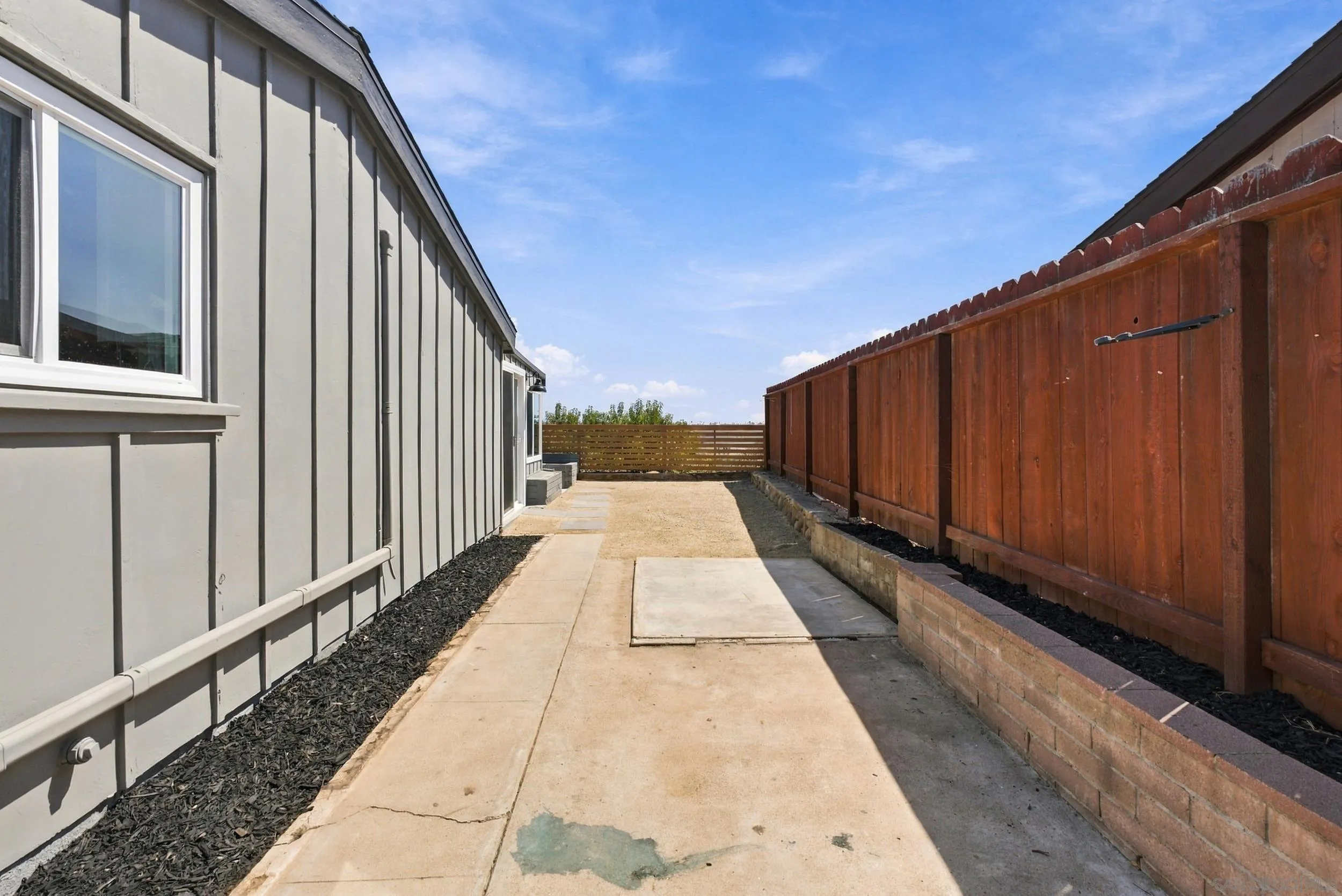 https://cdn.realtyfeed.com/cdn/127/260022707/b90f5c2220104c9cb8bb0058038db0d9.webp