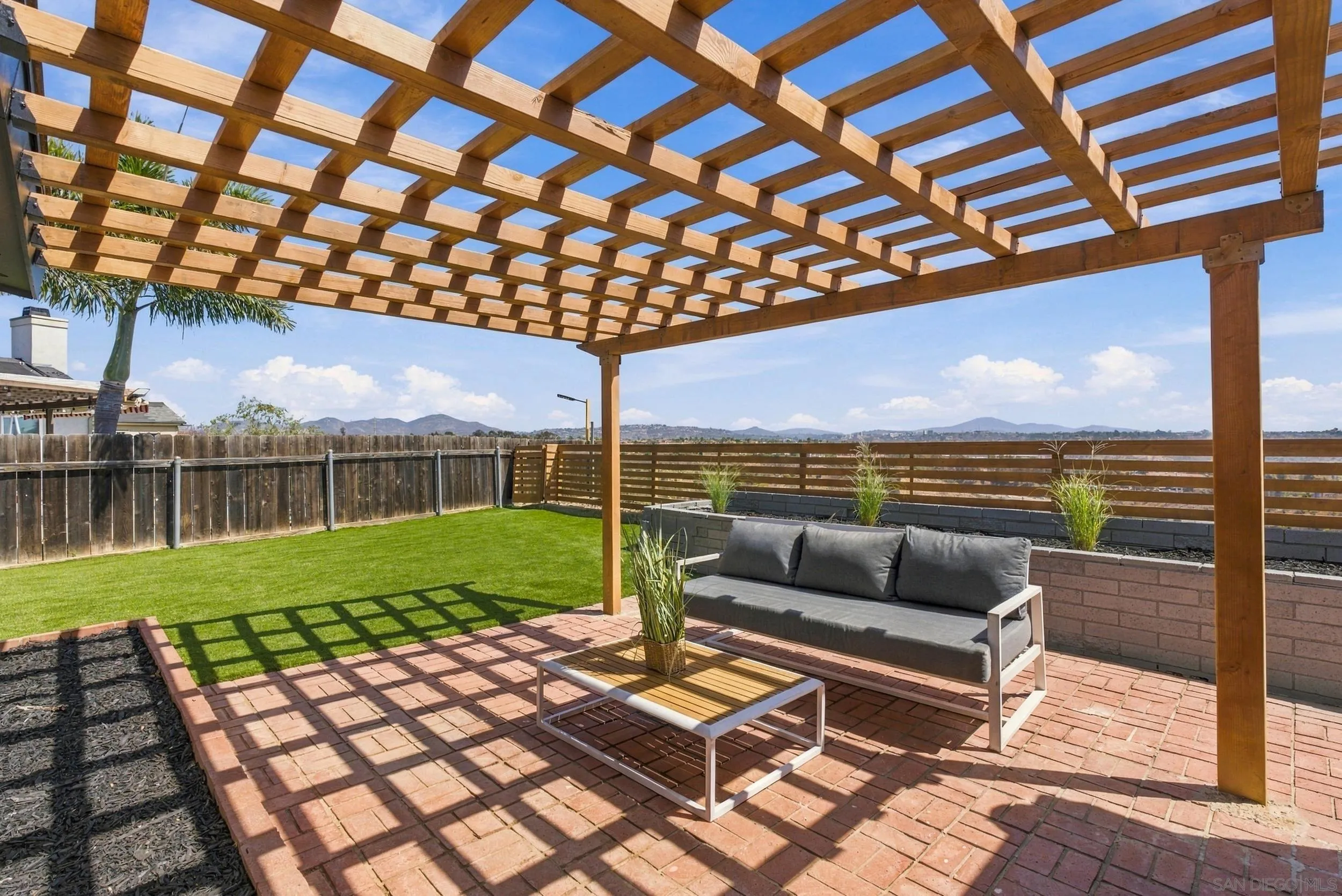 https://cdn.realtyfeed.com/cdn/127/260022707/baeb1cd299df7dfdc1fe5b93f6ac167a.webp