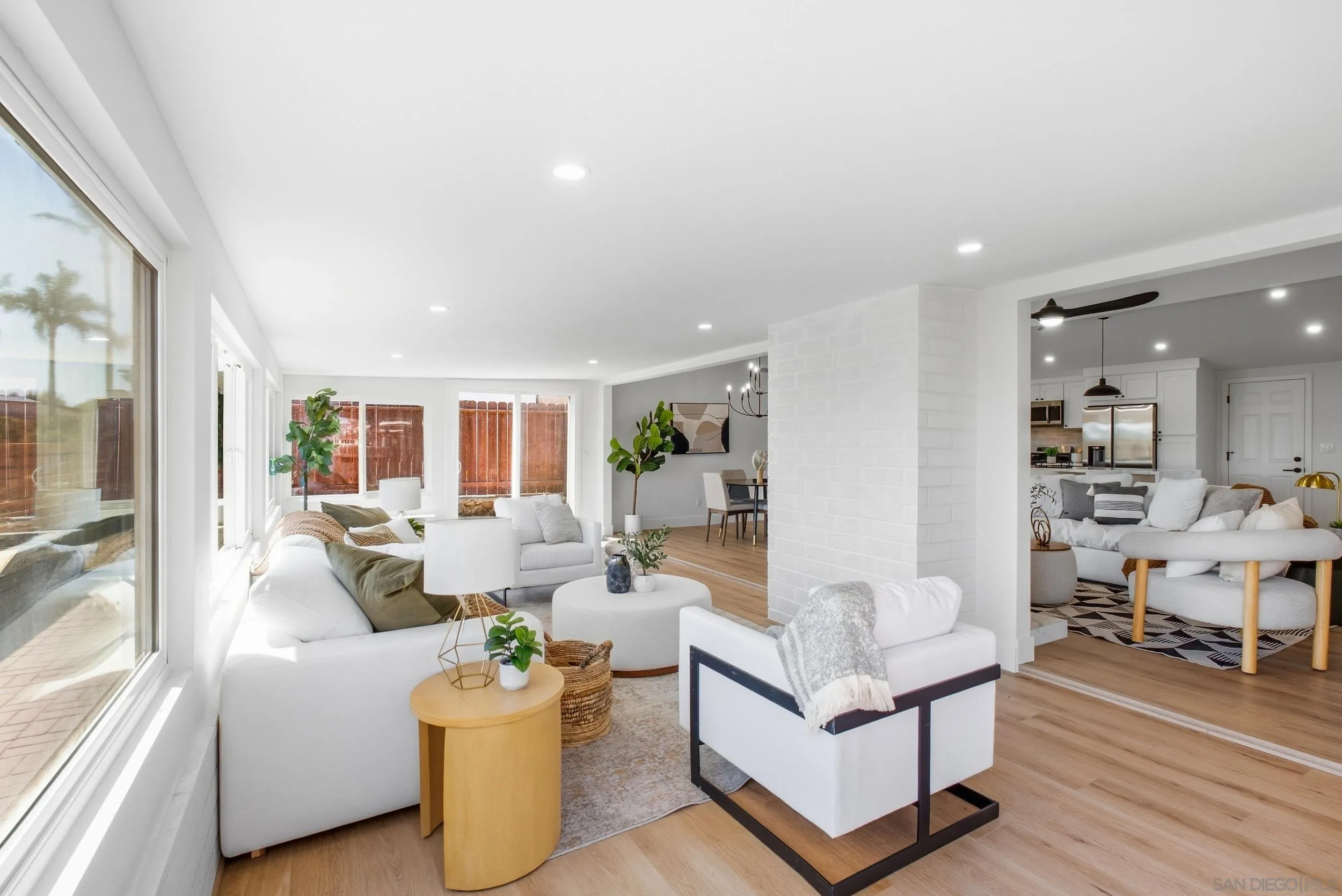 https://cdn.realtyfeed.com/cdn/127/260022707/edf7ed750093157f095ec7519dcae183.webp
