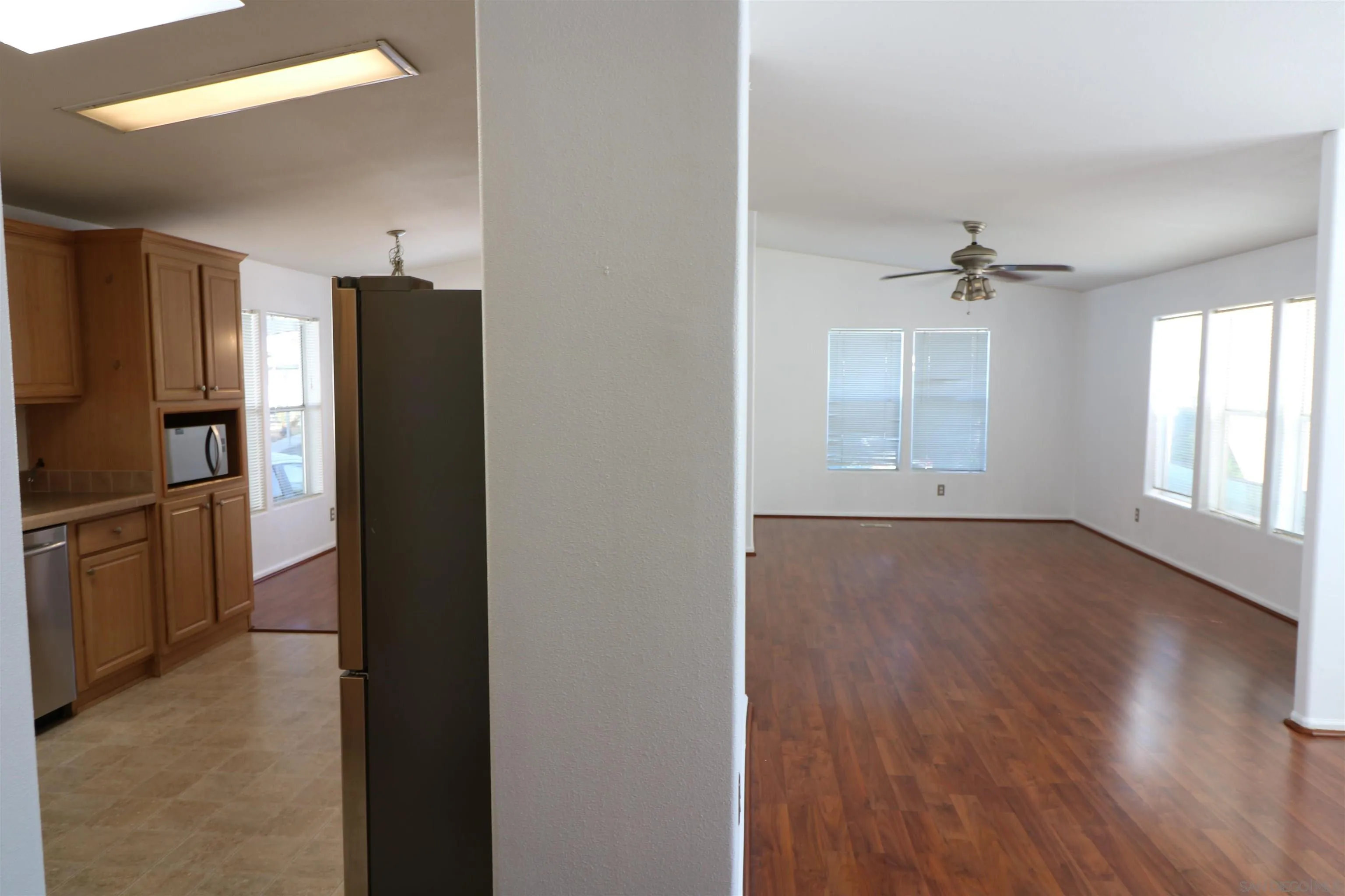 https://cdn.realtyfeed.com/cdn/127/260022710/84cd4f3e8d6b97de27e62017c75d541f.webp