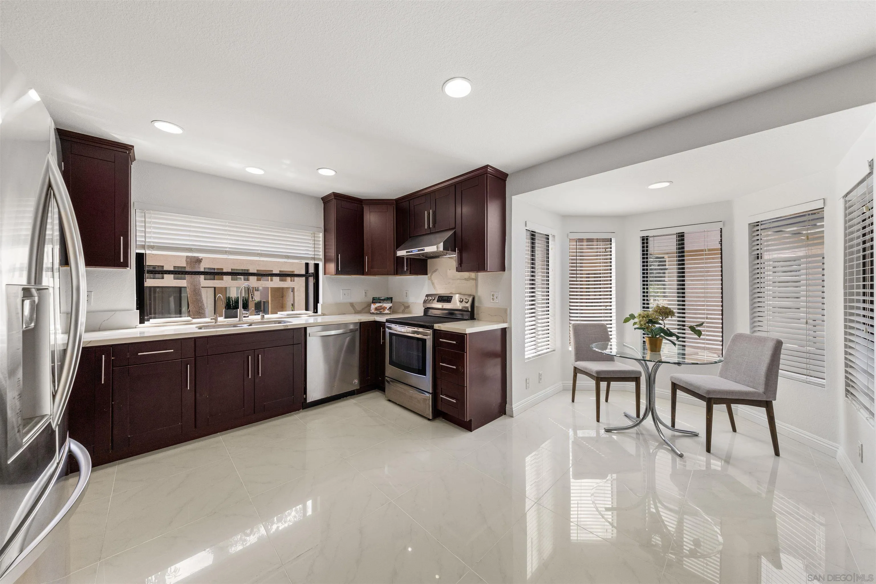 https://cdn.realtyfeed.com/cdn/127/260022713/6a00542752f854a2fab42a89b6208b17.webp