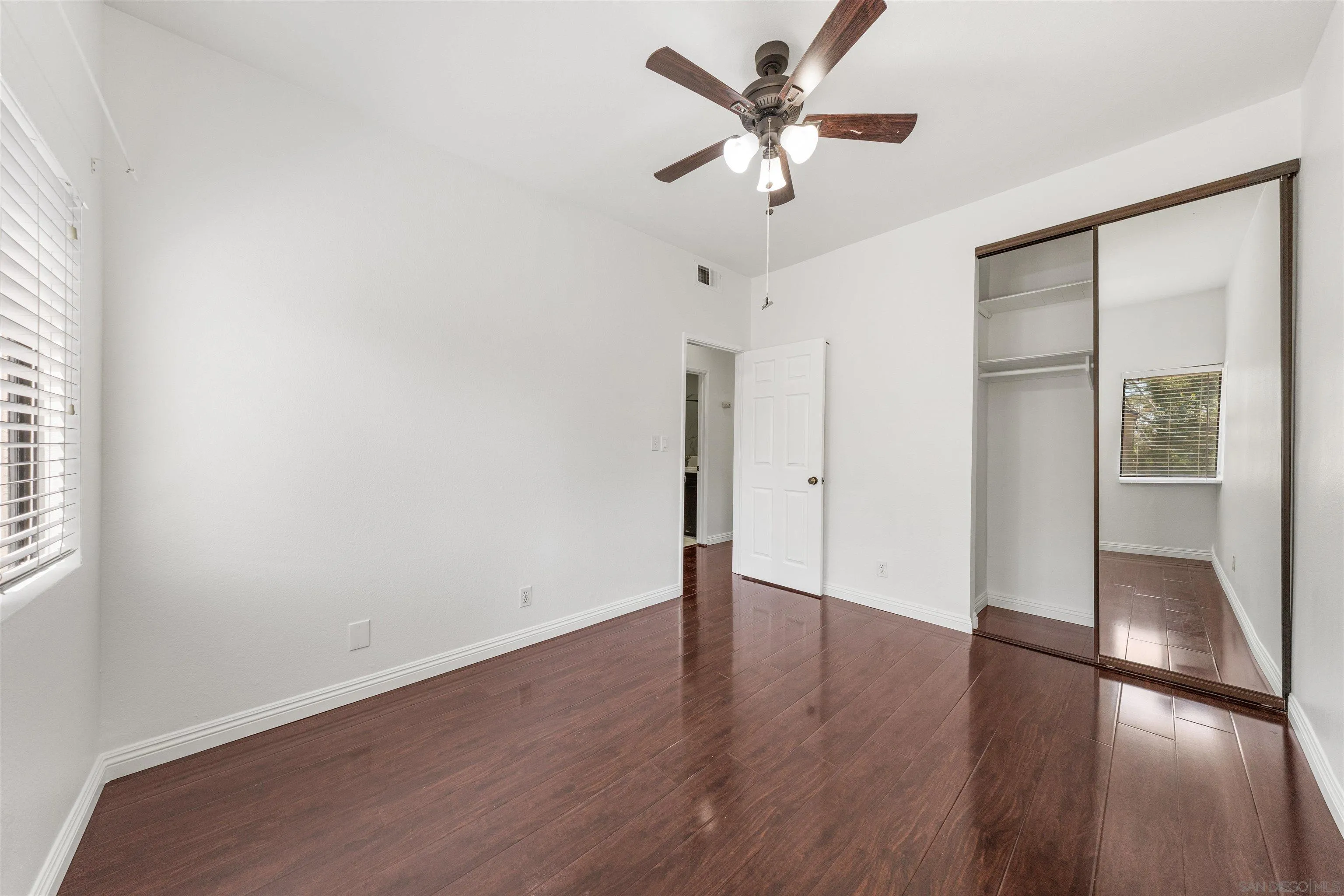 https://cdn.realtyfeed.com/cdn/127/260022713/c079e45fee6e6ecda07034ce08179f89.webp