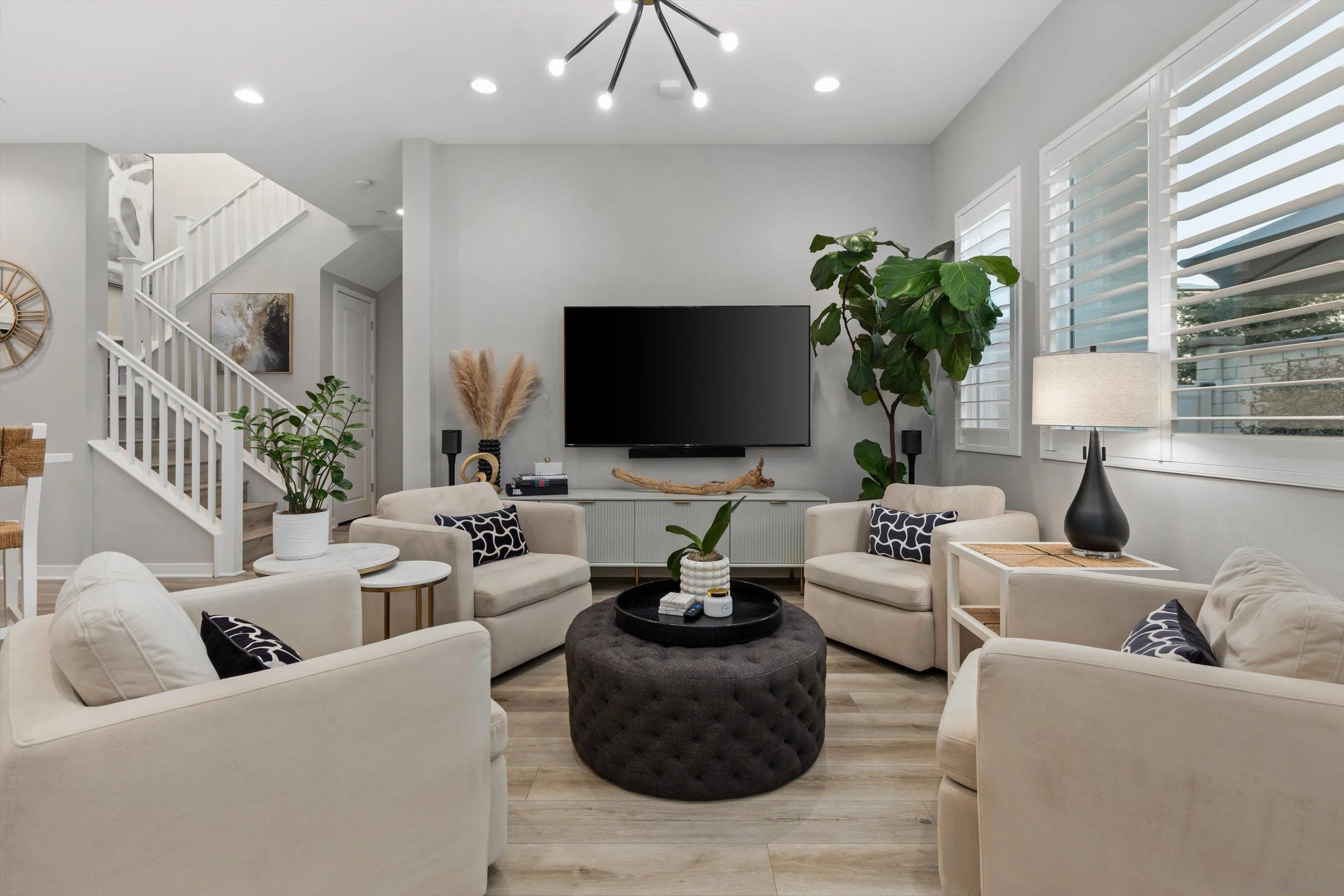 https://cdn.realtyfeed.com/cdn/127/260022715/58d559551be600ddc1609e28721dddf8.webp