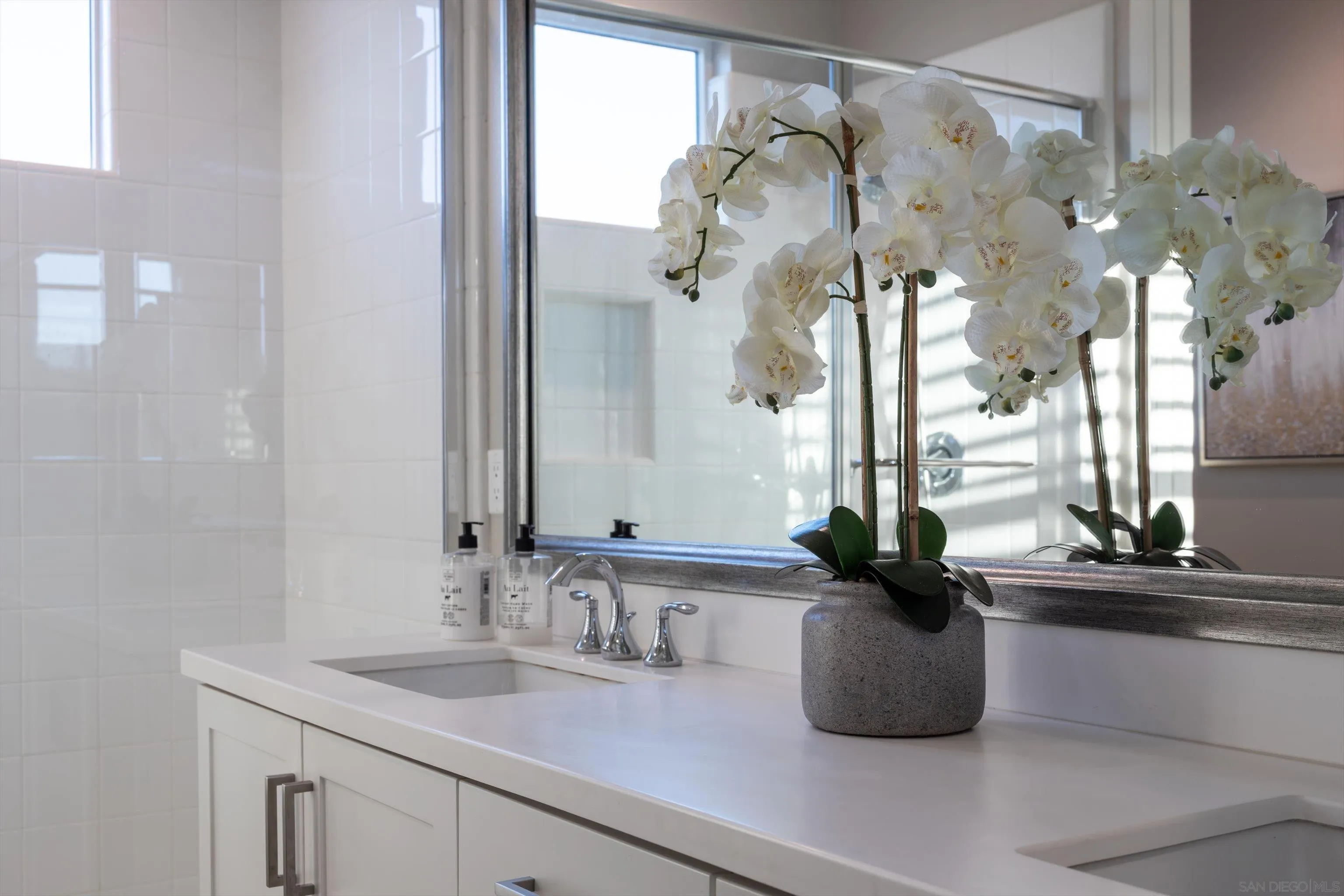 https://cdn.realtyfeed.com/cdn/127/260022715/c810ebe43b4b92fa53c01706f7c546b3.webp