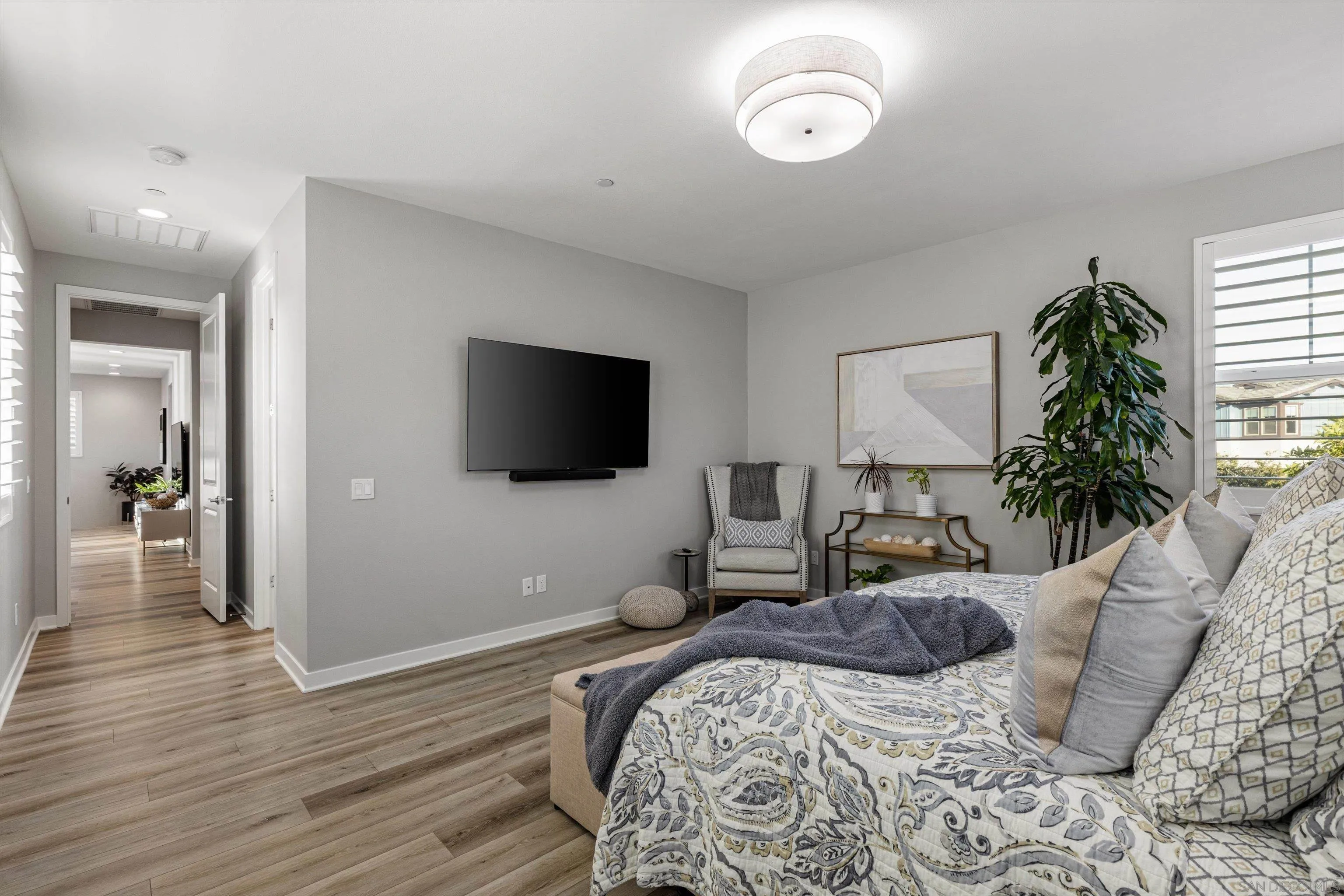 https://cdn.realtyfeed.com/cdn/127/260022715/f3fd9da6bee31198781b9bb7b9de1034.webp