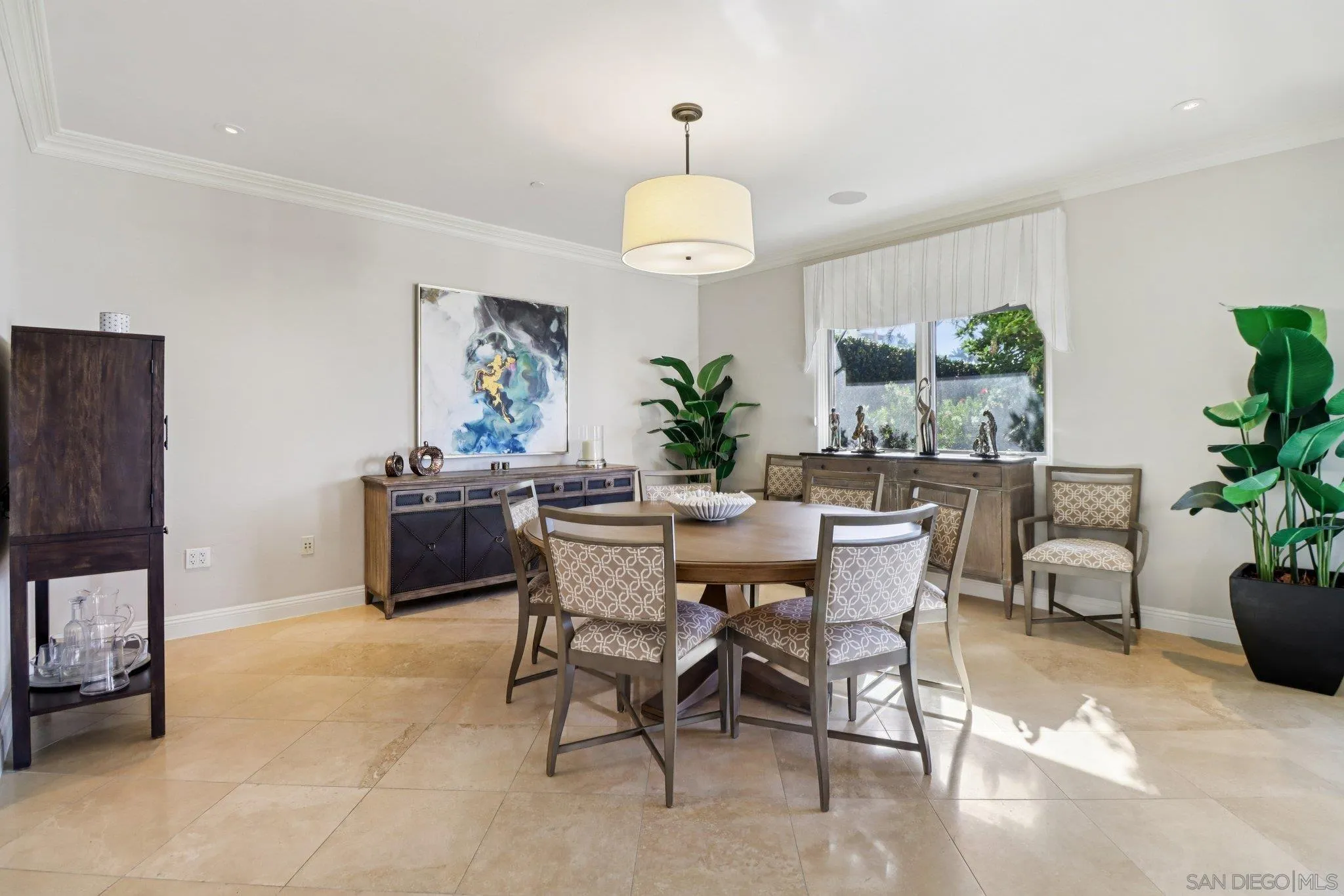 https://cdn.realtyfeed.com/cdn/127/260022719/25eca6db4775e2420282ada507391814.webp