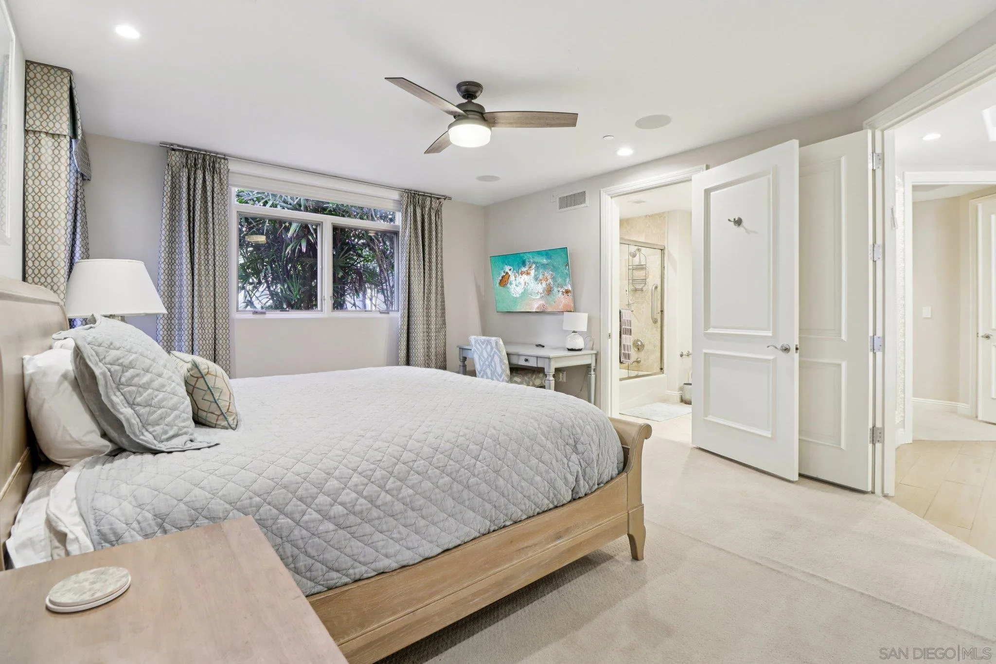 https://cdn.realtyfeed.com/cdn/127/260022719/810d052987ee33fd9ca6659c342496d0.webp