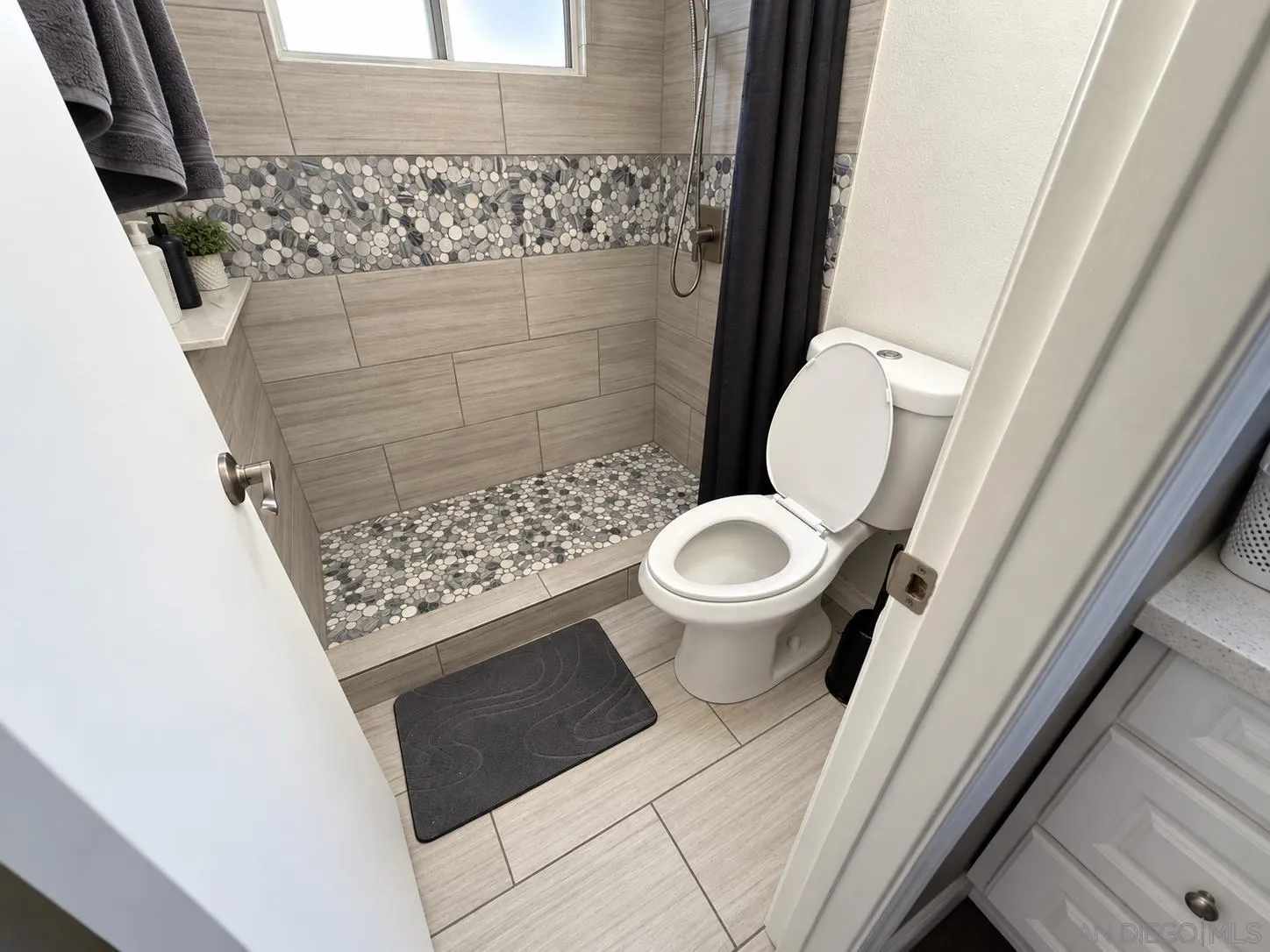 https://cdn.realtyfeed.com/cdn/127/260022722/618e66d160c5392eafdf3c85726e0f9b.webp